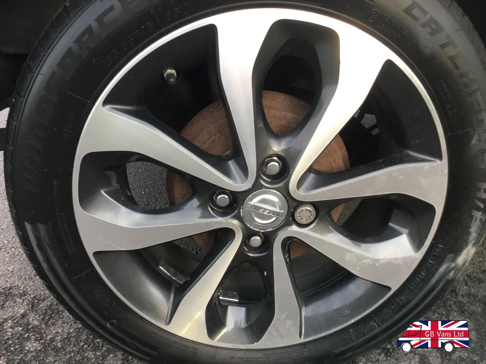 Nissan Micra 1.2 Tekna Hatchback 5dr Petrol Manual Euro 5 (80 ps)