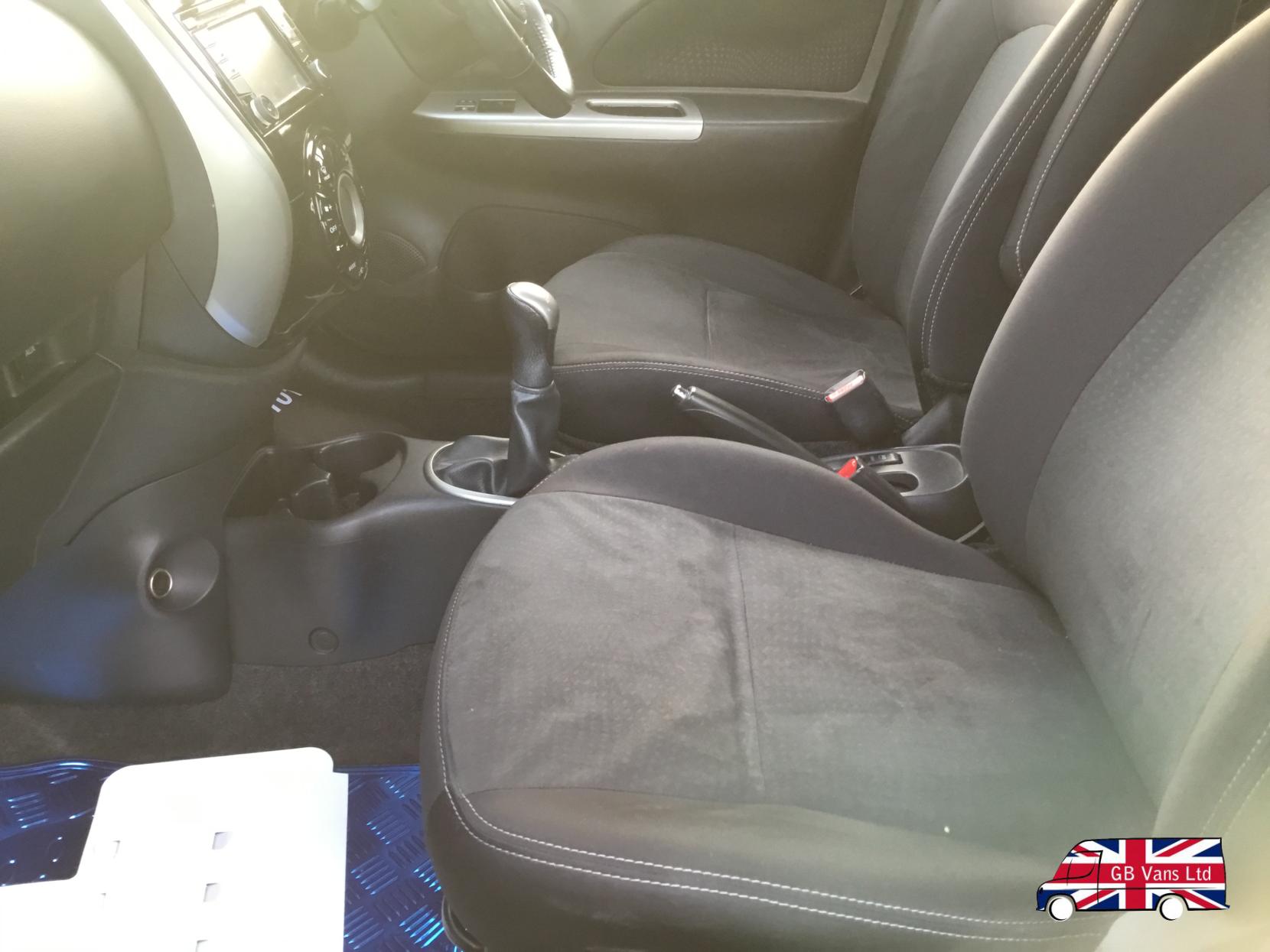 Nissan Micra 1.2 Tekna Hatchback 5dr Petrol Manual Euro 5 (80 ps)