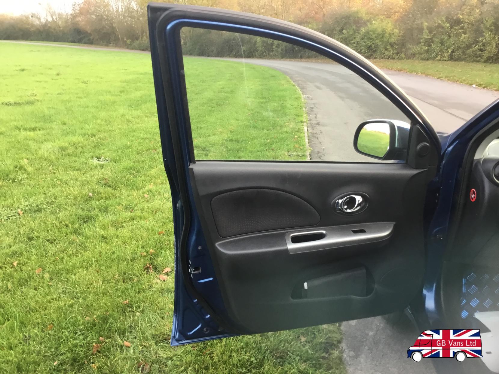 Nissan Micra 1.2 Tekna Hatchback 5dr Petrol Manual Euro 5 (80 ps)