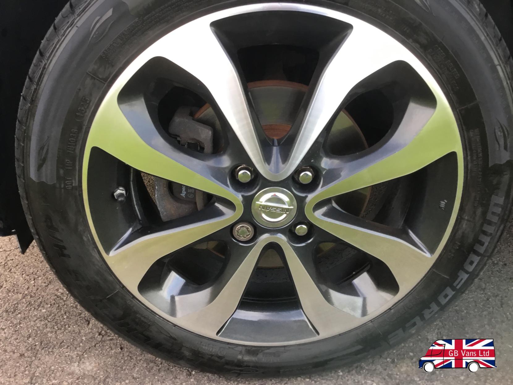 Nissan Micra 1.2 Tekna Hatchback 5dr Petrol Manual Euro 5 (80 ps)