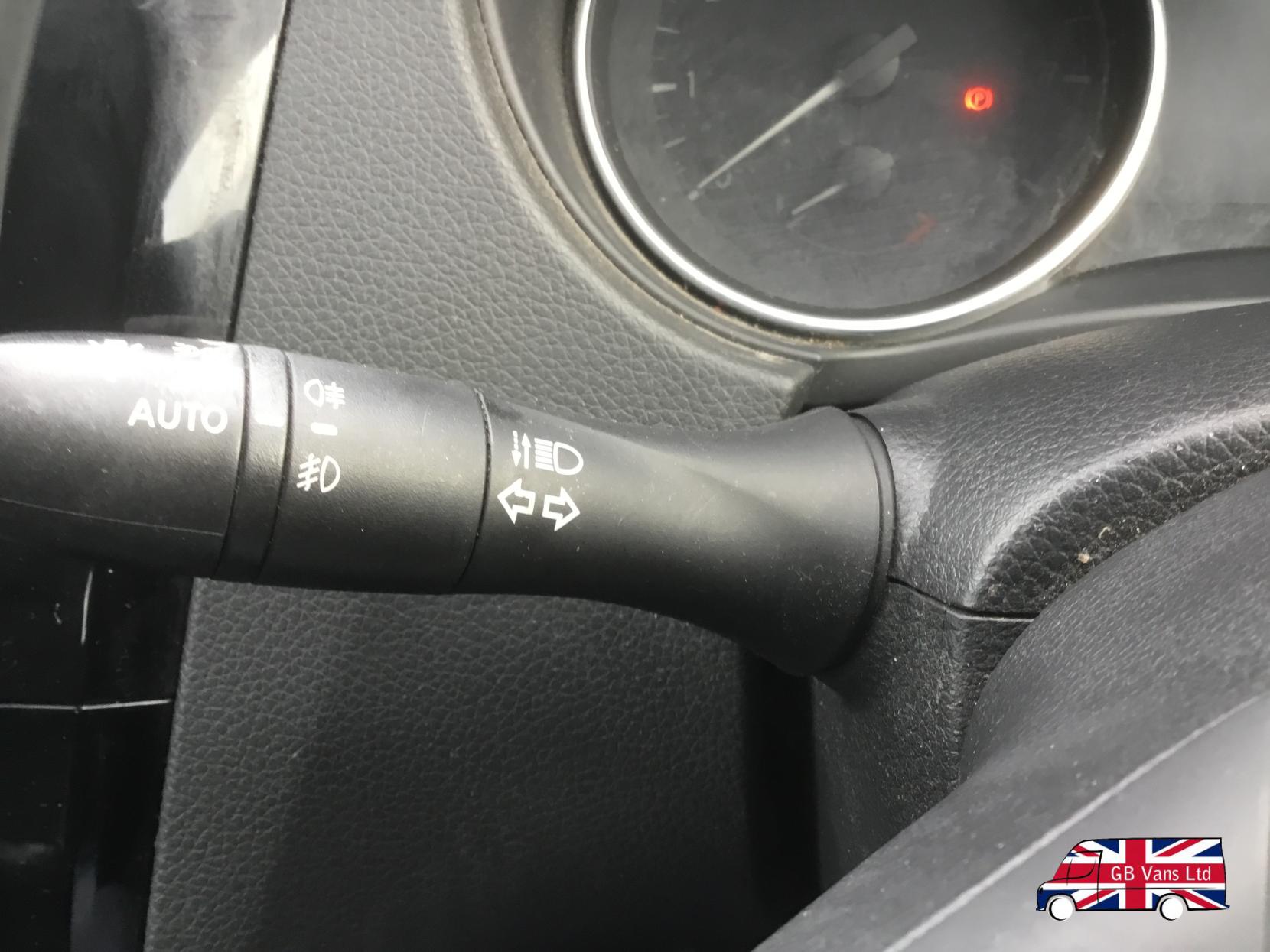 Nissan Qashqai 1.2 DIG-T Acenta SUV 5dr Petrol Manual Euro 6 (s/s) (115 ps)