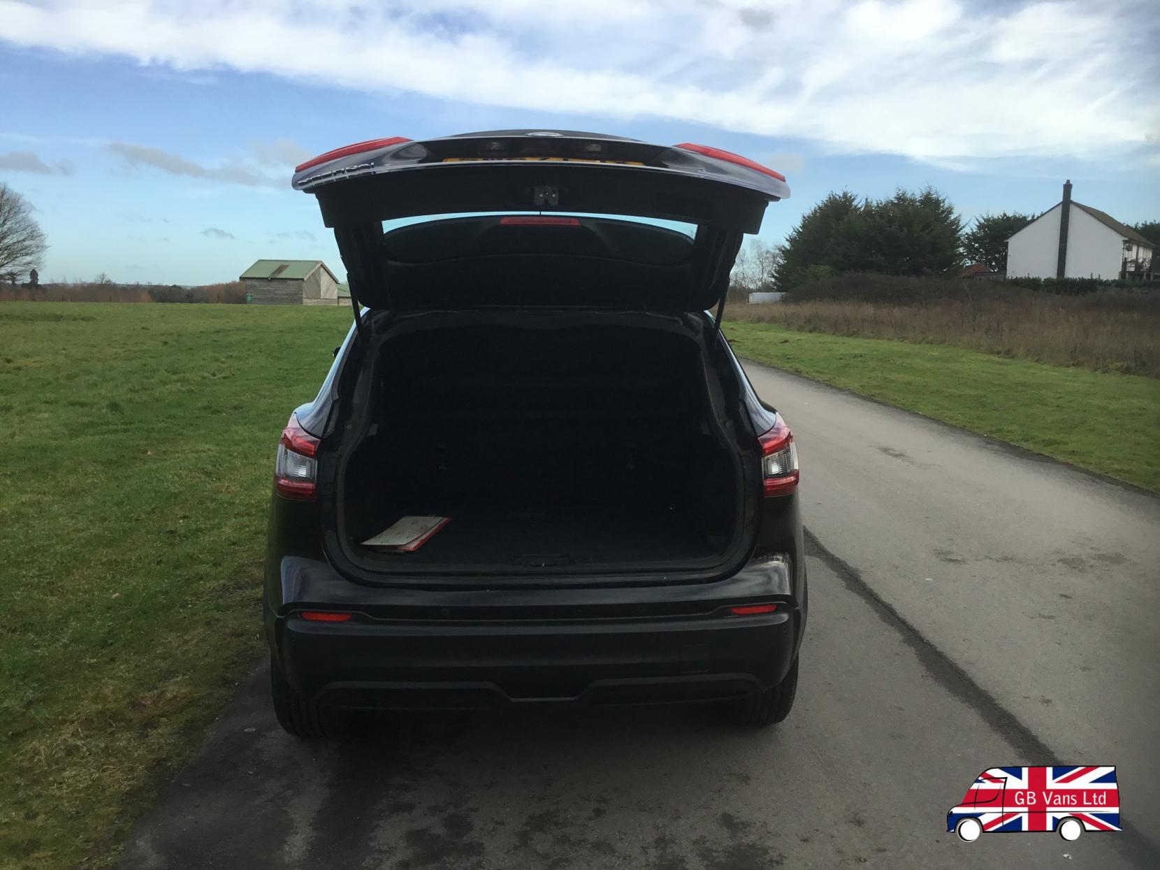 Nissan Qashqai 1.2 DIG-T Acenta SUV 5dr Petrol Manual Euro 6 (s/s) (115 ps)