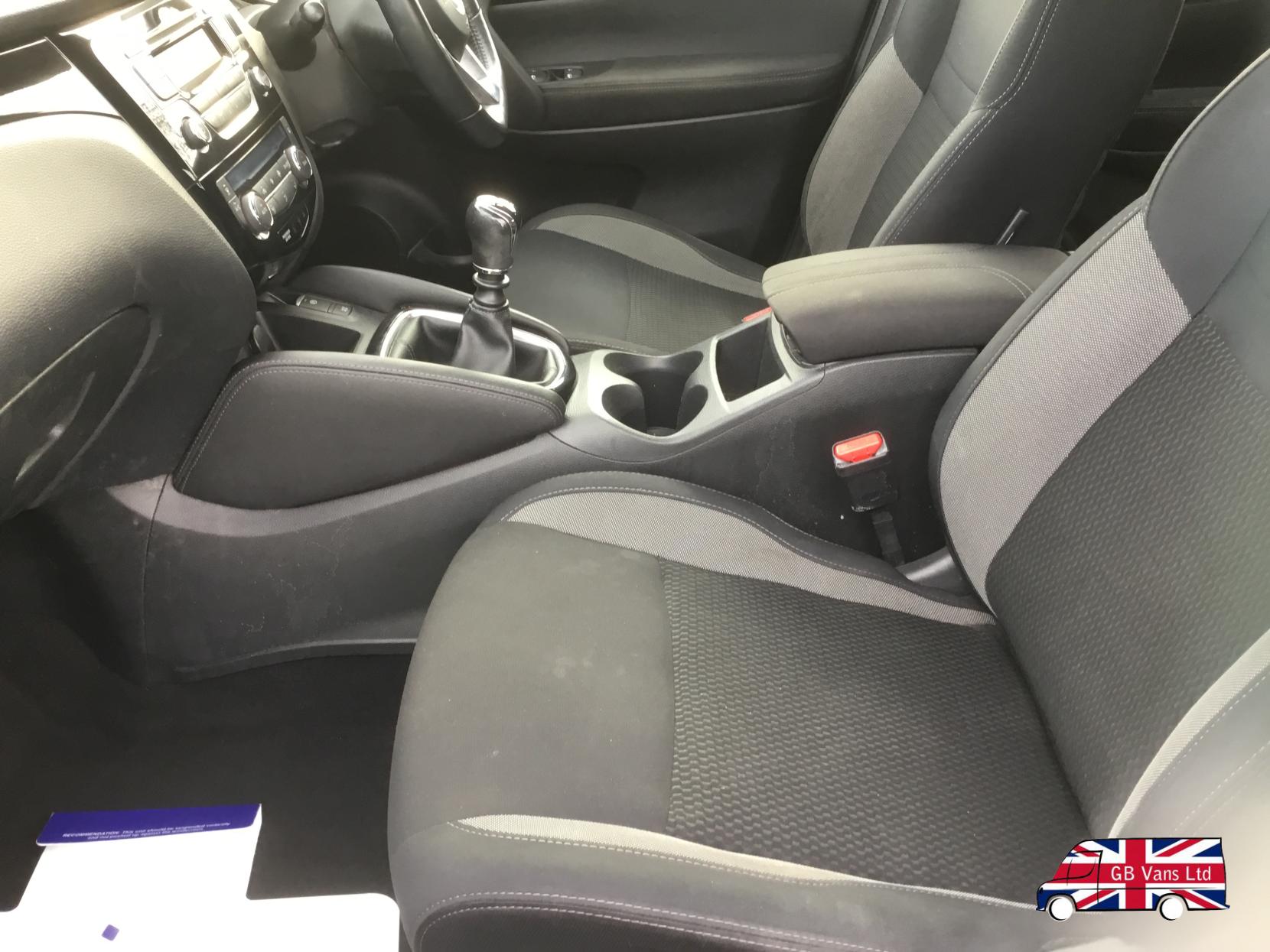 Nissan Qashqai 1.2 DIG-T Acenta SUV 5dr Petrol Manual Euro 6 (s/s) (115 ps)