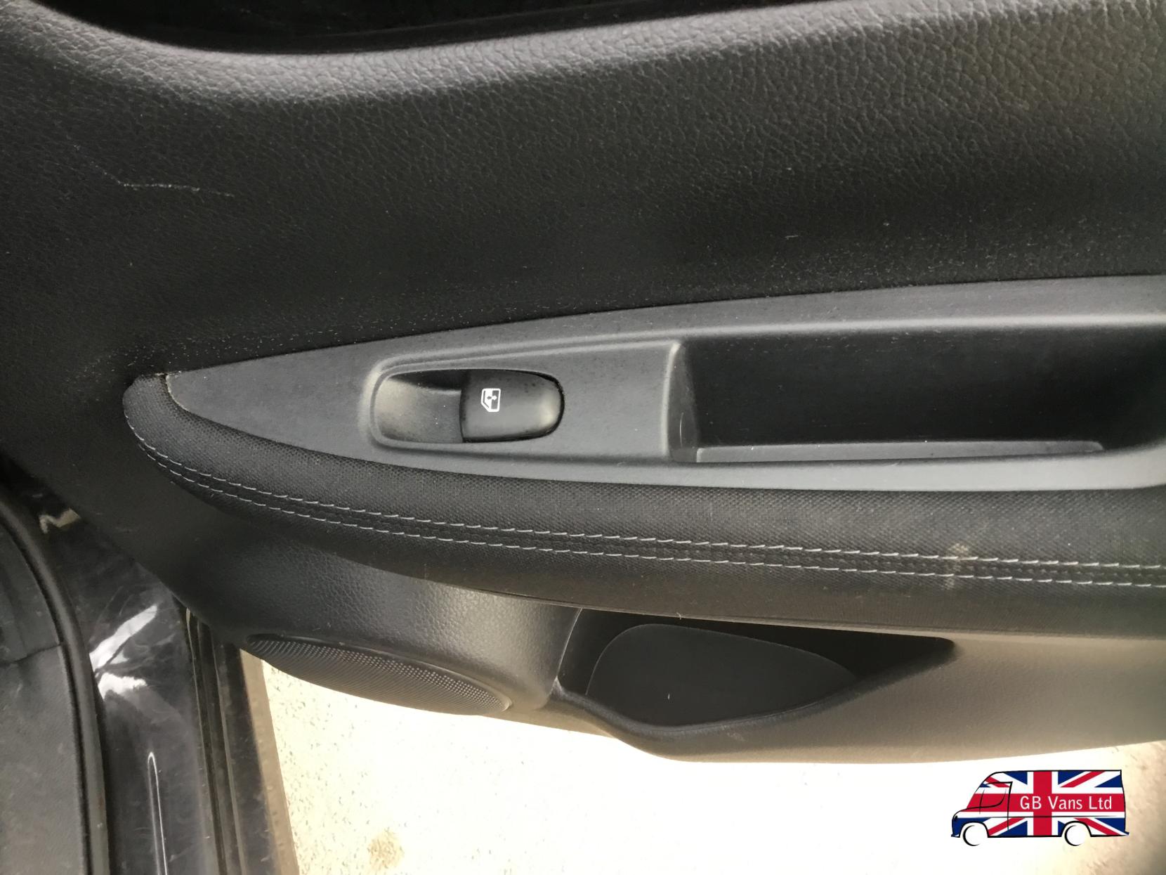 Nissan Qashqai 1.2 DIG-T Acenta SUV 5dr Petrol Manual Euro 6 (s/s) (115 ps)