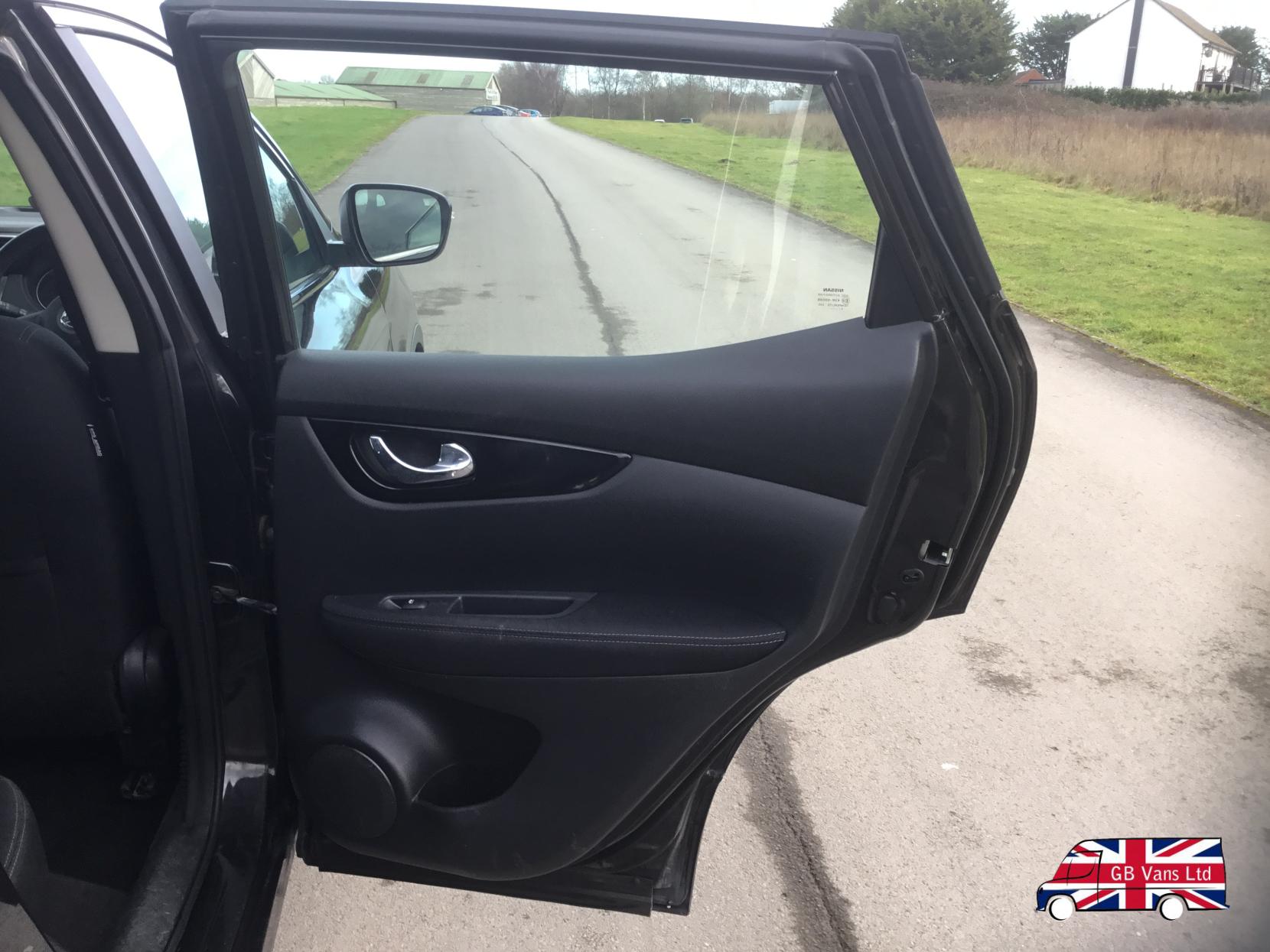 Nissan Qashqai 1.2 DIG-T Acenta SUV 5dr Petrol Manual Euro 6 (s/s) (115 ps)