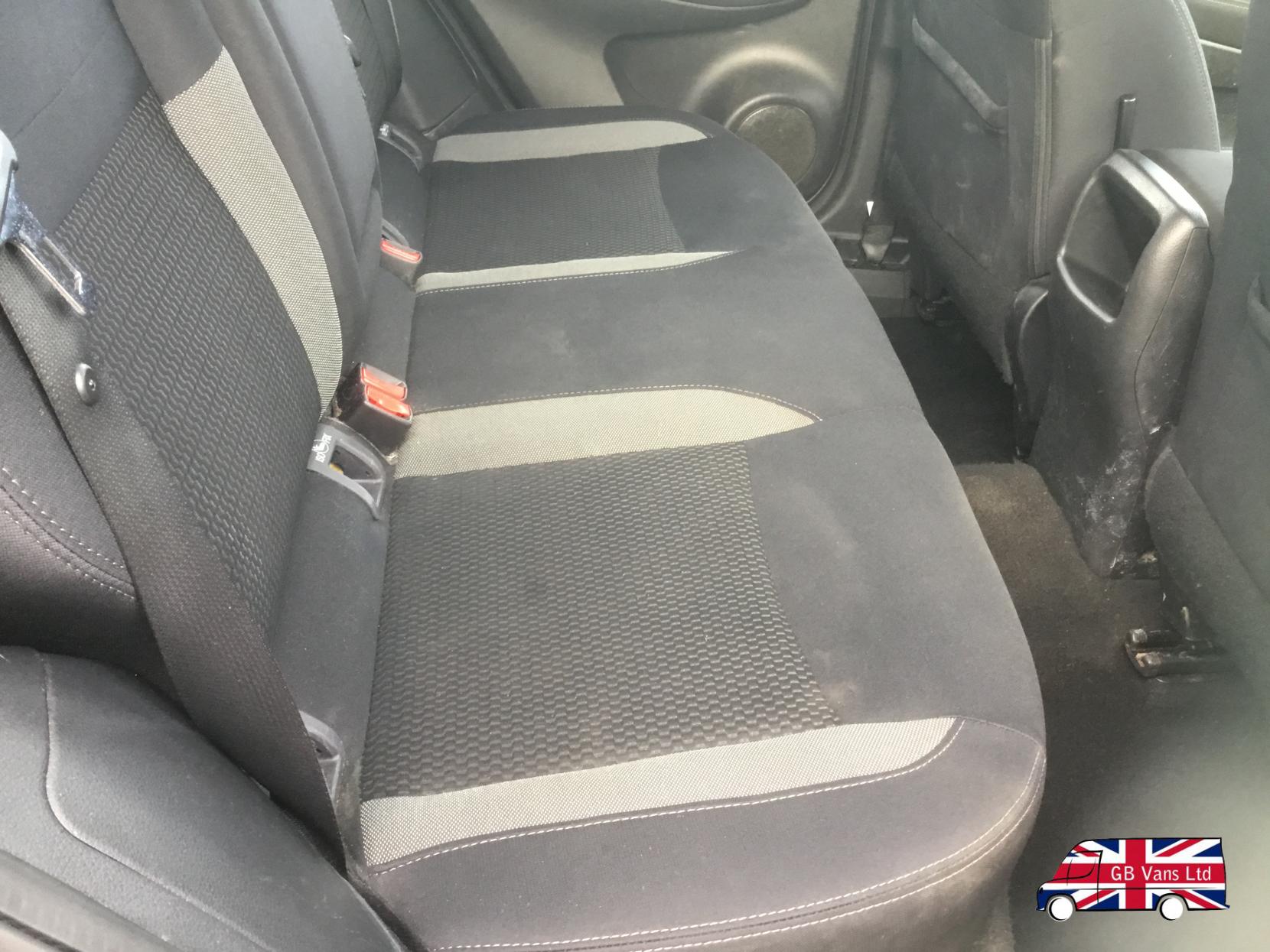 Nissan Qashqai 1.2 DIG-T Acenta SUV 5dr Petrol Manual Euro 6 (s/s) (115 ps)