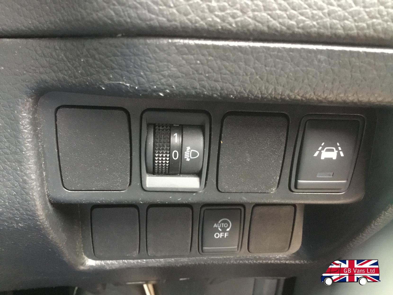 Nissan Qashqai 1.2 DIG-T Acenta SUV 5dr Petrol Manual Euro 6 (s/s) (115 ps)