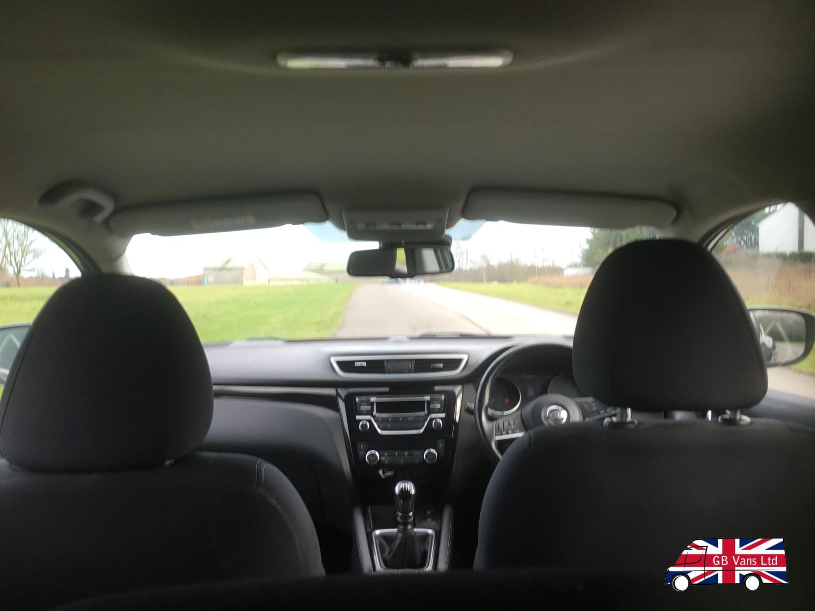 Nissan Qashqai 1.2 DIG-T Acenta SUV 5dr Petrol Manual Euro 6 (s/s) (115 ps)