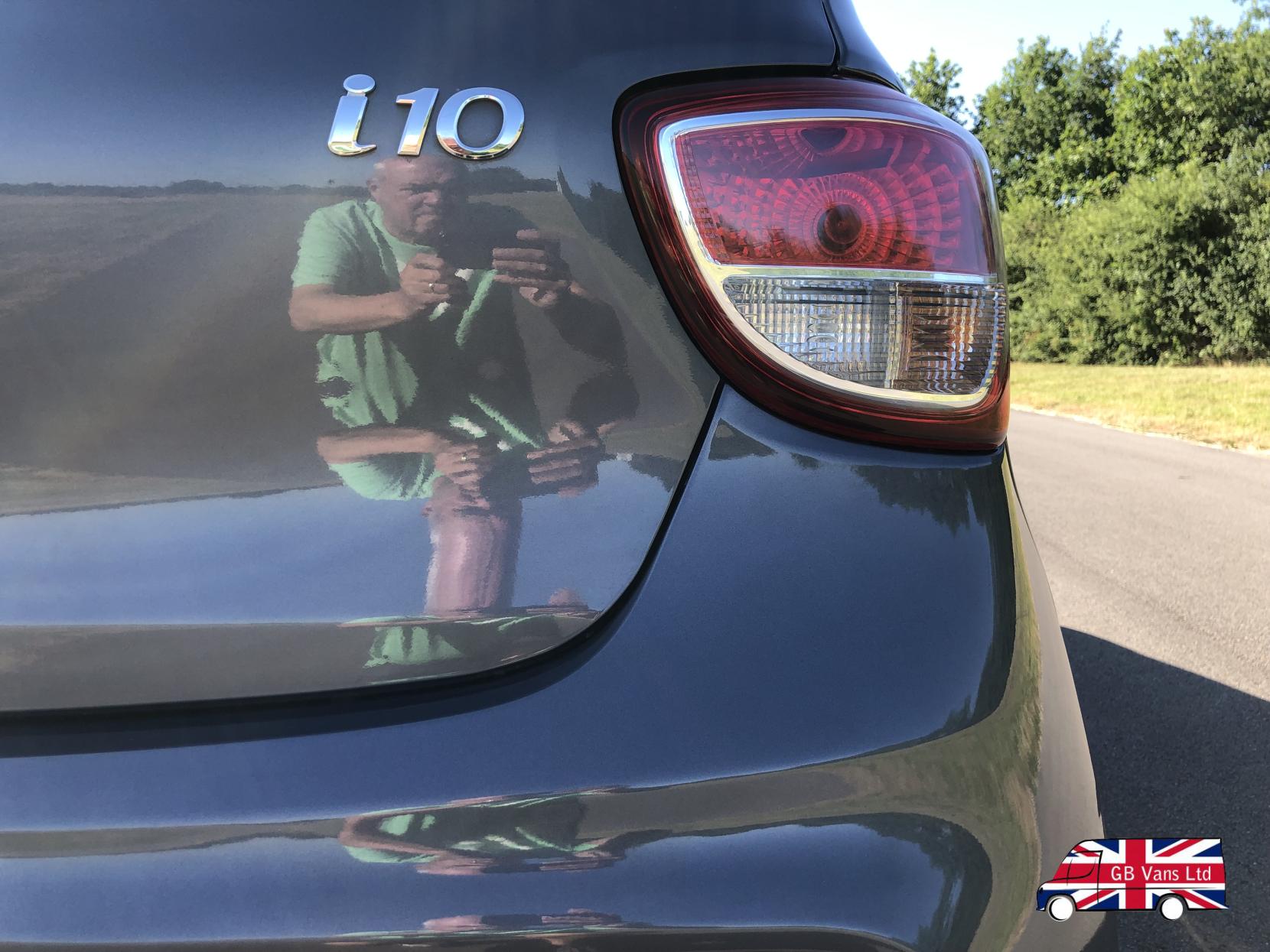 Hyundai i10 1.2 SE Hatchback 5dr Petrol Manual Euro 6 (87 ps)