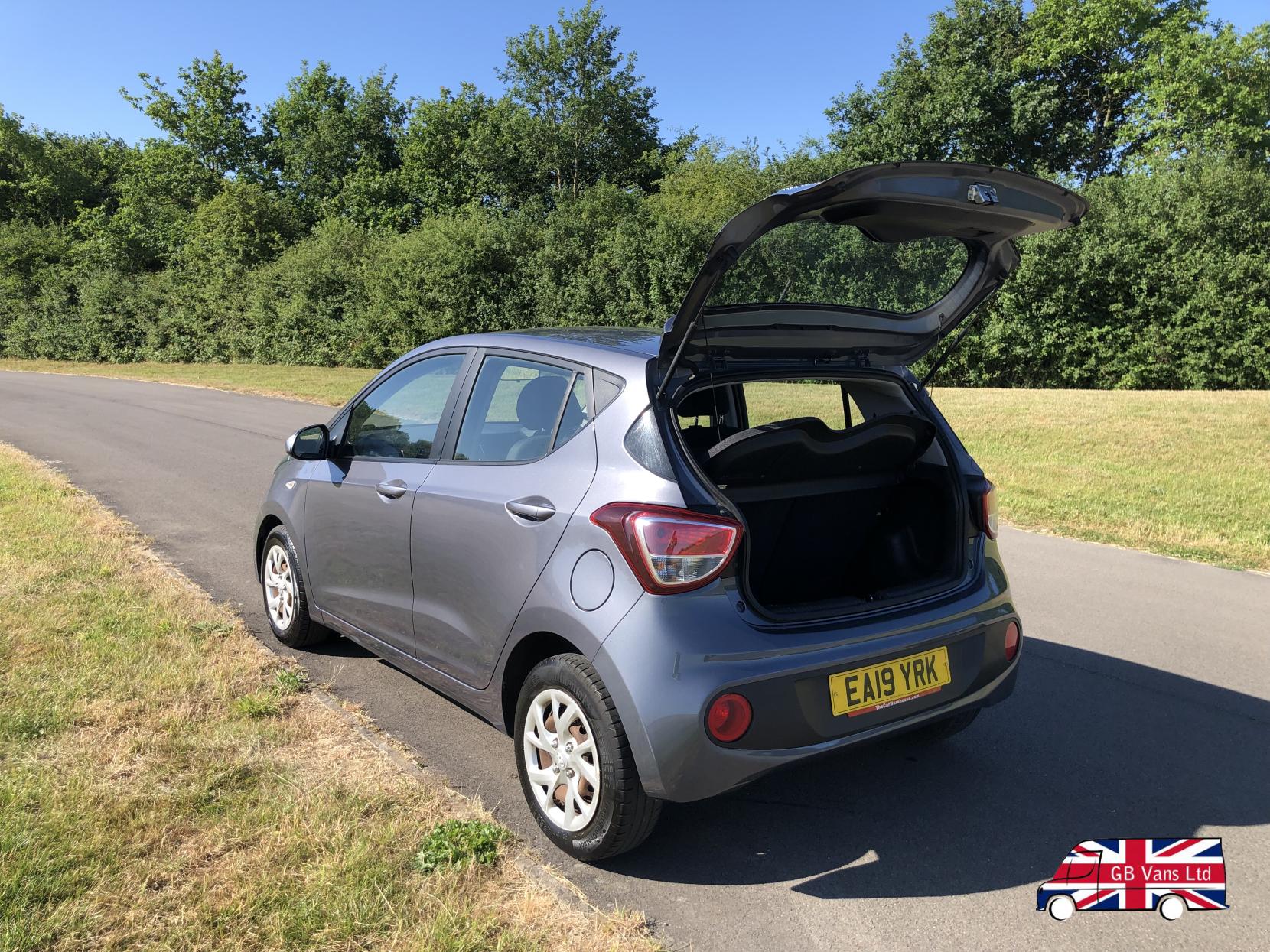 Hyundai i10 1.2 SE Hatchback 5dr Petrol Manual Euro 6 (87 ps)