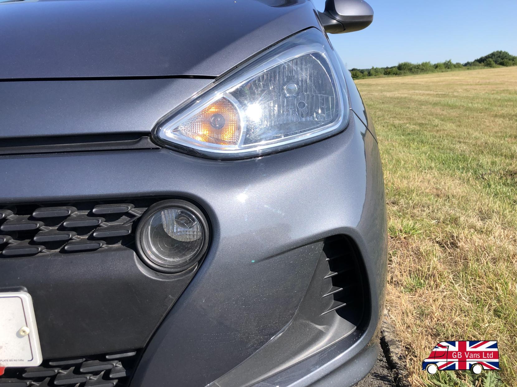 Hyundai i10 1.2 SE Hatchback 5dr Petrol Manual Euro 6 (87 ps)