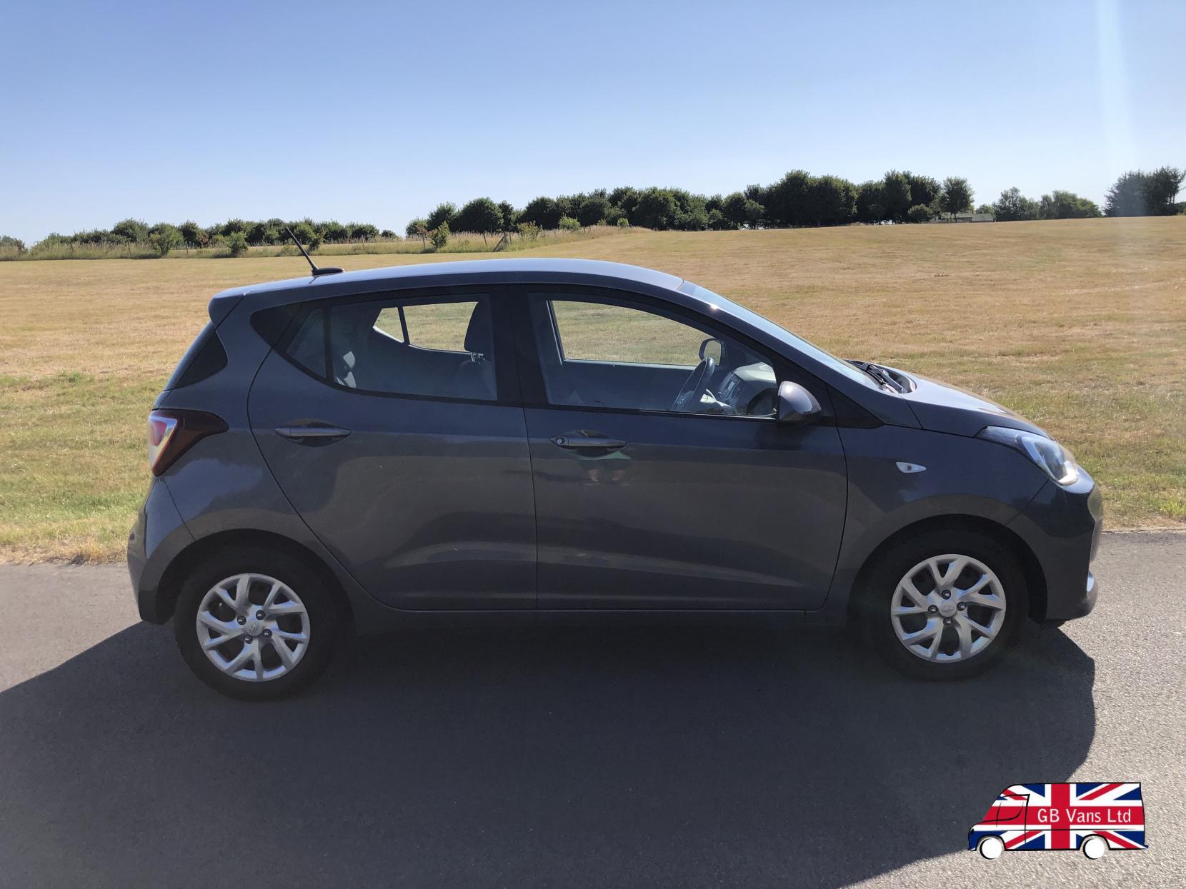 Hyundai i10 1.2 SE Hatchback 5dr Petrol Manual Euro 6 (87 ps)