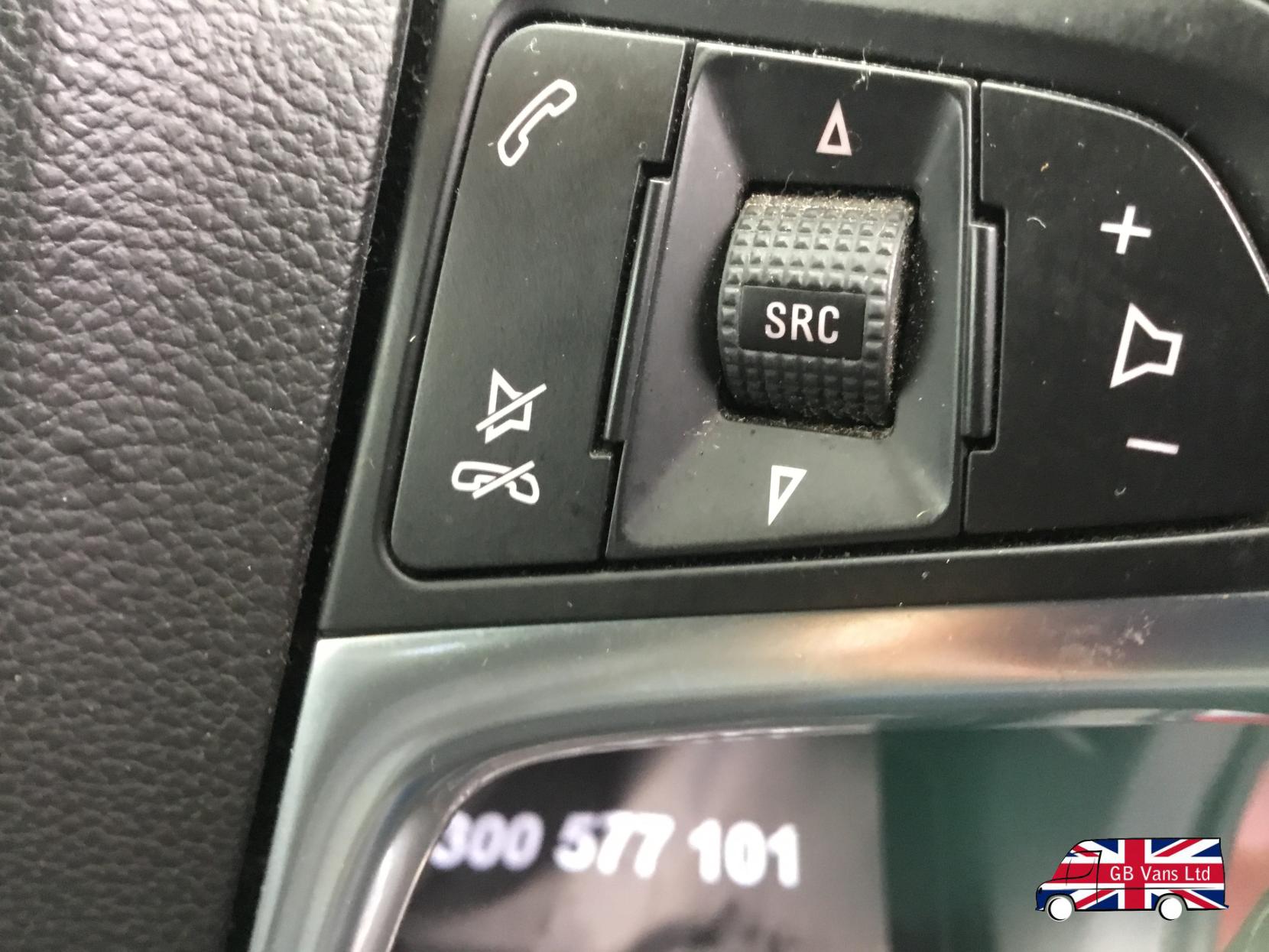 Vauxhall Mokka 1.4i Turbo SE SUV 5dr Petrol Auto 2WD Euro 6 (140 ps)