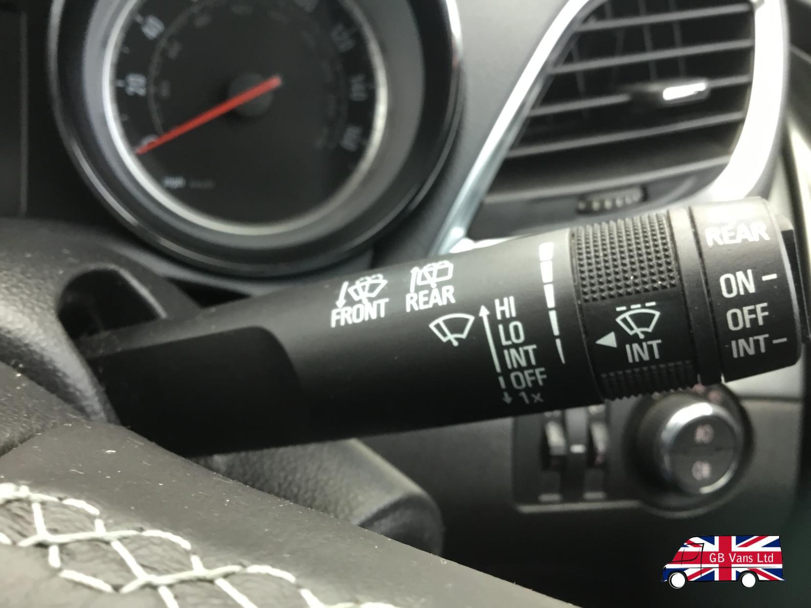 Vauxhall Mokka 1.4i Turbo SE SUV 5dr Petrol Auto 2WD Euro 6 (140 ps)