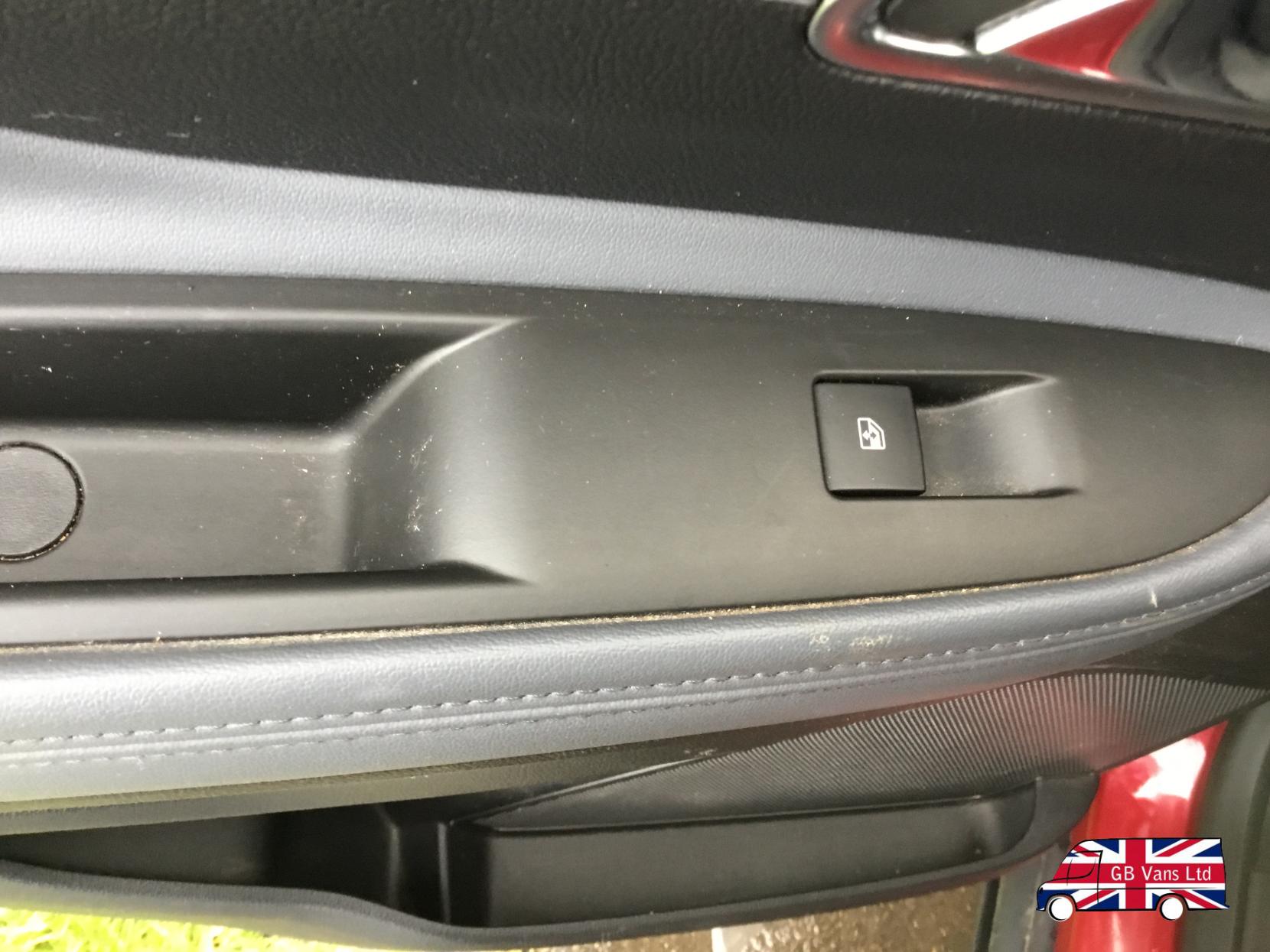 Vauxhall Mokka 1.4i Turbo SE SUV 5dr Petrol Auto 2WD Euro 6 (140 ps)