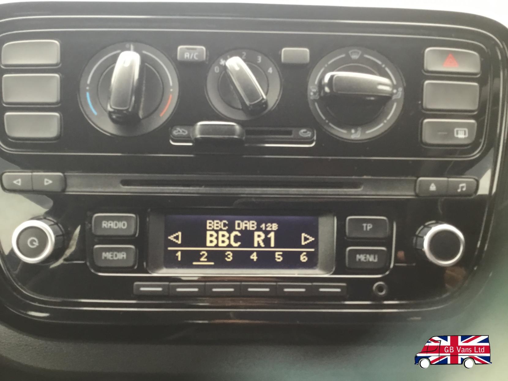 Volkswagen up! 1.0 Move up! Hatchback 3dr Petrol Manual Euro 6 (60 ps)