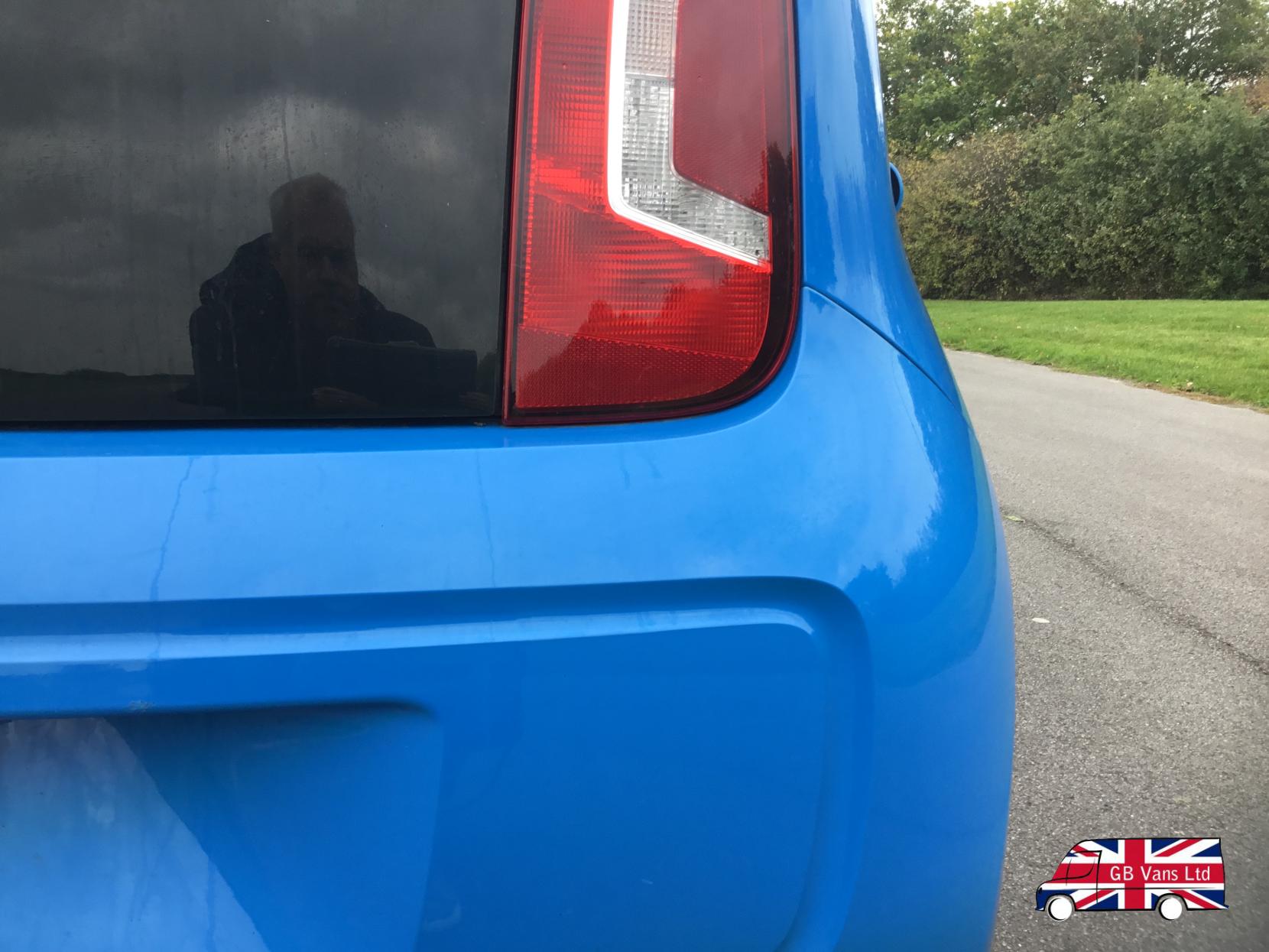 Volkswagen up! 1.0 Move up! Hatchback 3dr Petrol Manual Euro 6 (60 ps)