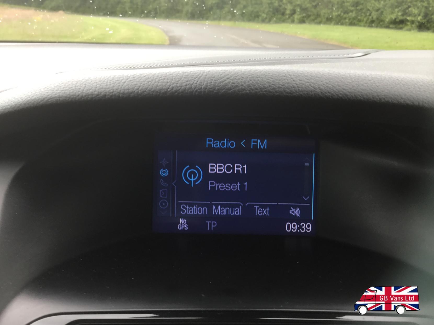 Ford Focus 1.6 TDCi Titanium Navigator Hatchback 5dr Diesel Manual Euro 5 (s/s) (115 ps)