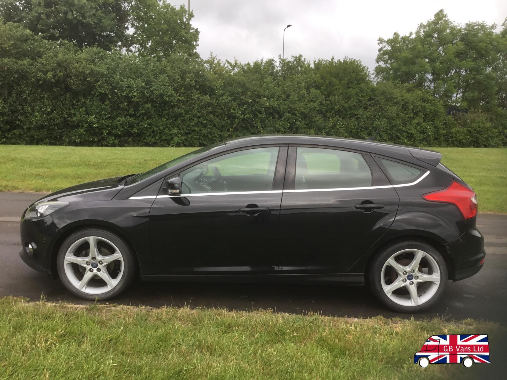 Ford Focus 1.6 TDCi Titanium Navigator Hatchback 5dr Diesel Manual Euro 5 (s/s) (115 ps)
