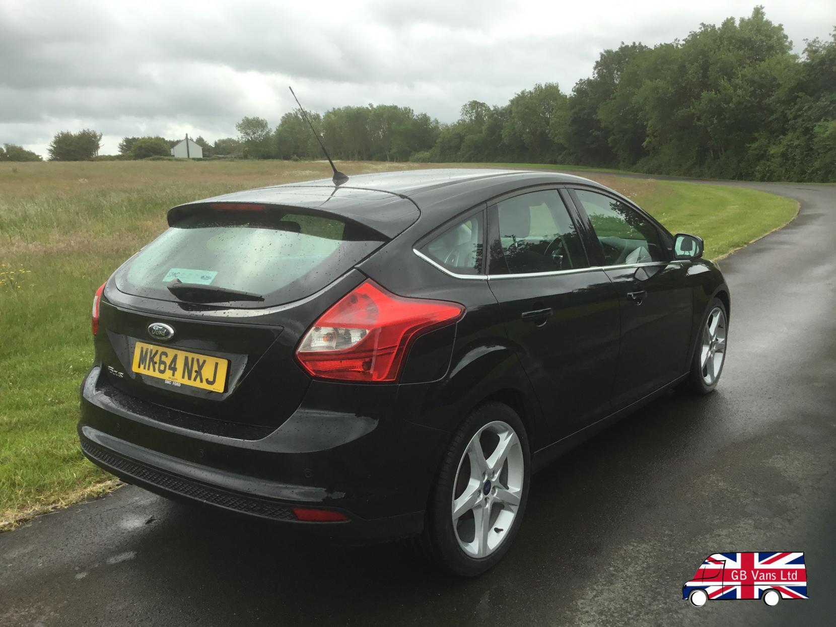 Ford Focus 1.6 TDCi Titanium Navigator Hatchback 5dr Diesel Manual Euro 5 (s/s) (115 ps)