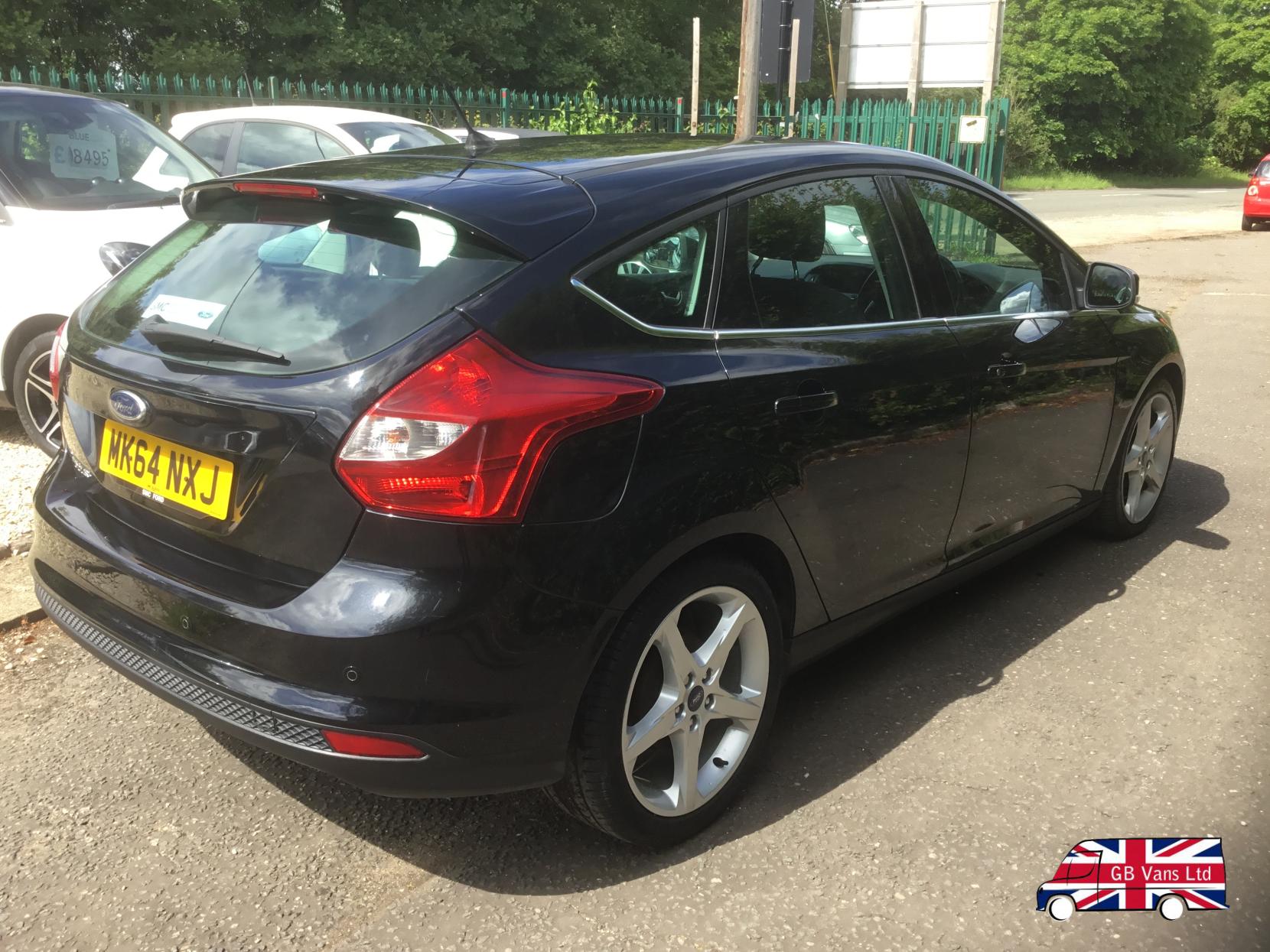 Ford Focus 1.6 TDCi Titanium Navigator Hatchback 5dr Diesel Manual Euro 5 (s/s) (115 ps)