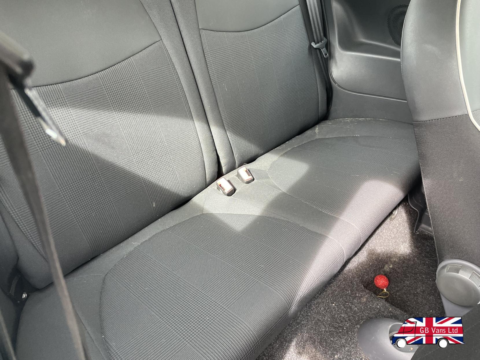 Fiat 500 1.2 Lounge Hatchback 3dr Petrol Manual Euro 6 (s/s) (69 bhp)