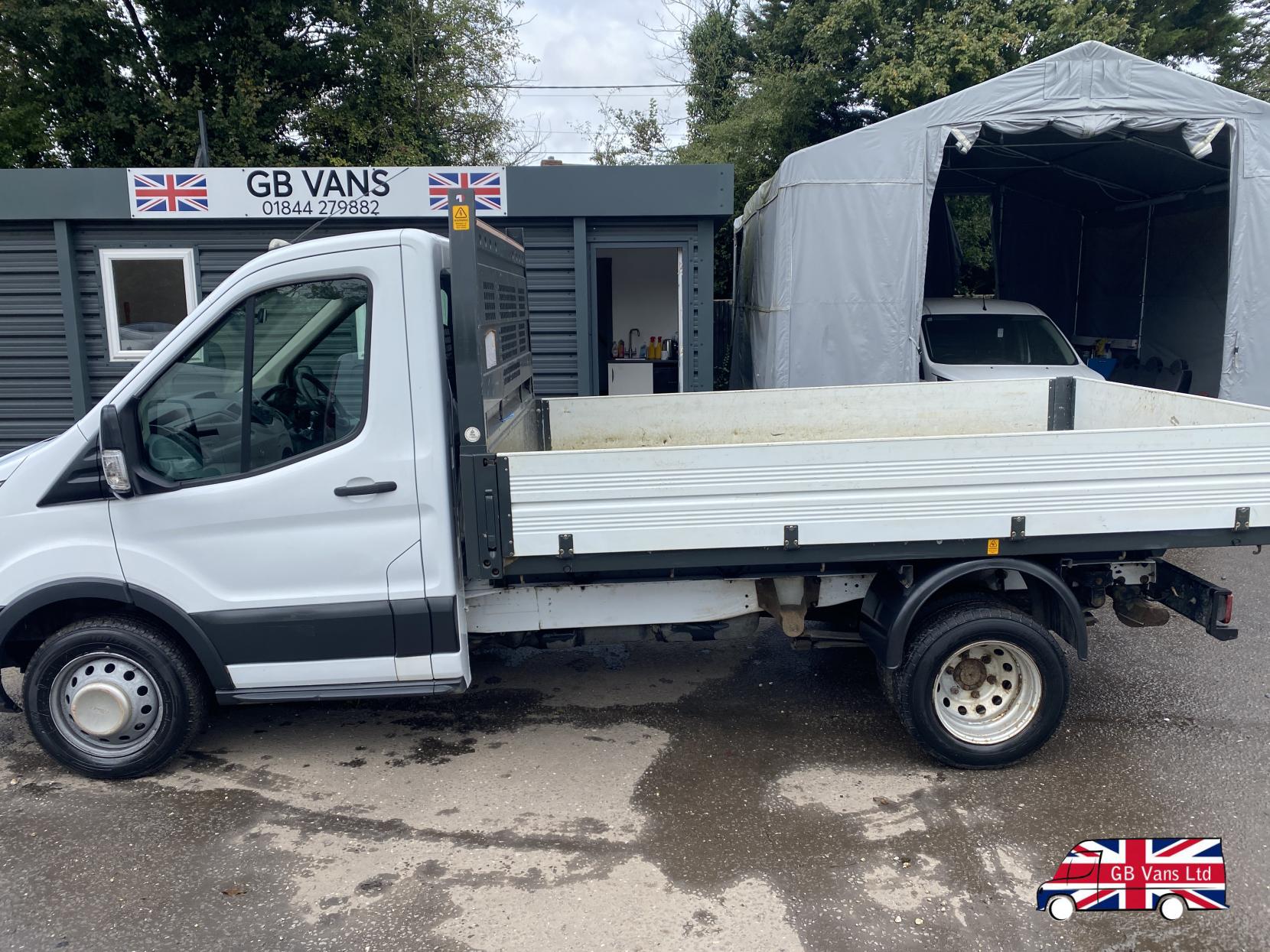 Ford Transit 2.2 TDCi 350 Chassis Cab 2dr Diesel Manual RWD L2 H1 Euro 5 (DRW) (125 ps)