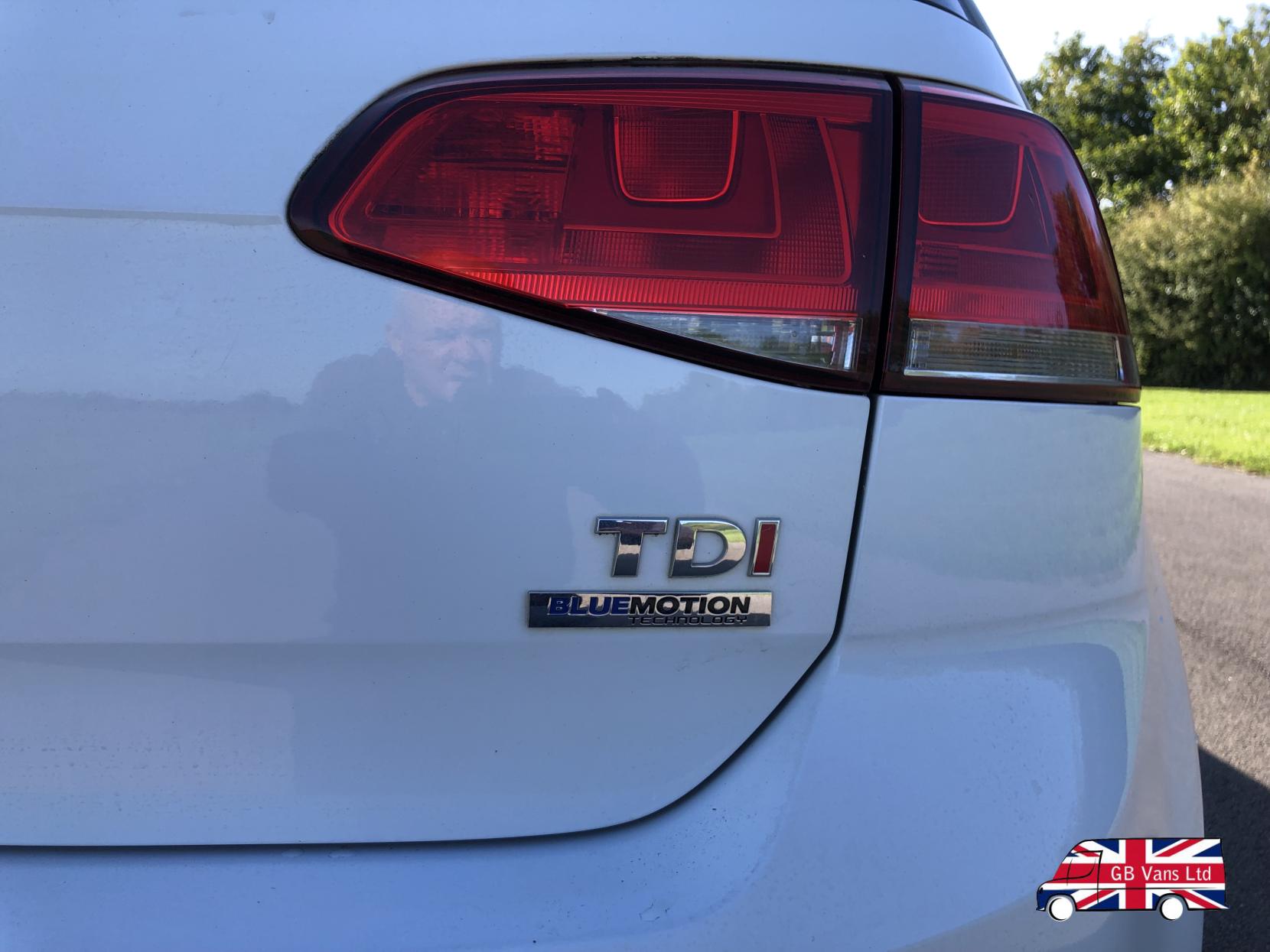 Volkswagen Golf 1.6 TDI BlueMotion Tech SE Hatchback 5dr Diesel Manual Euro 5 (s/s) (105 ps)