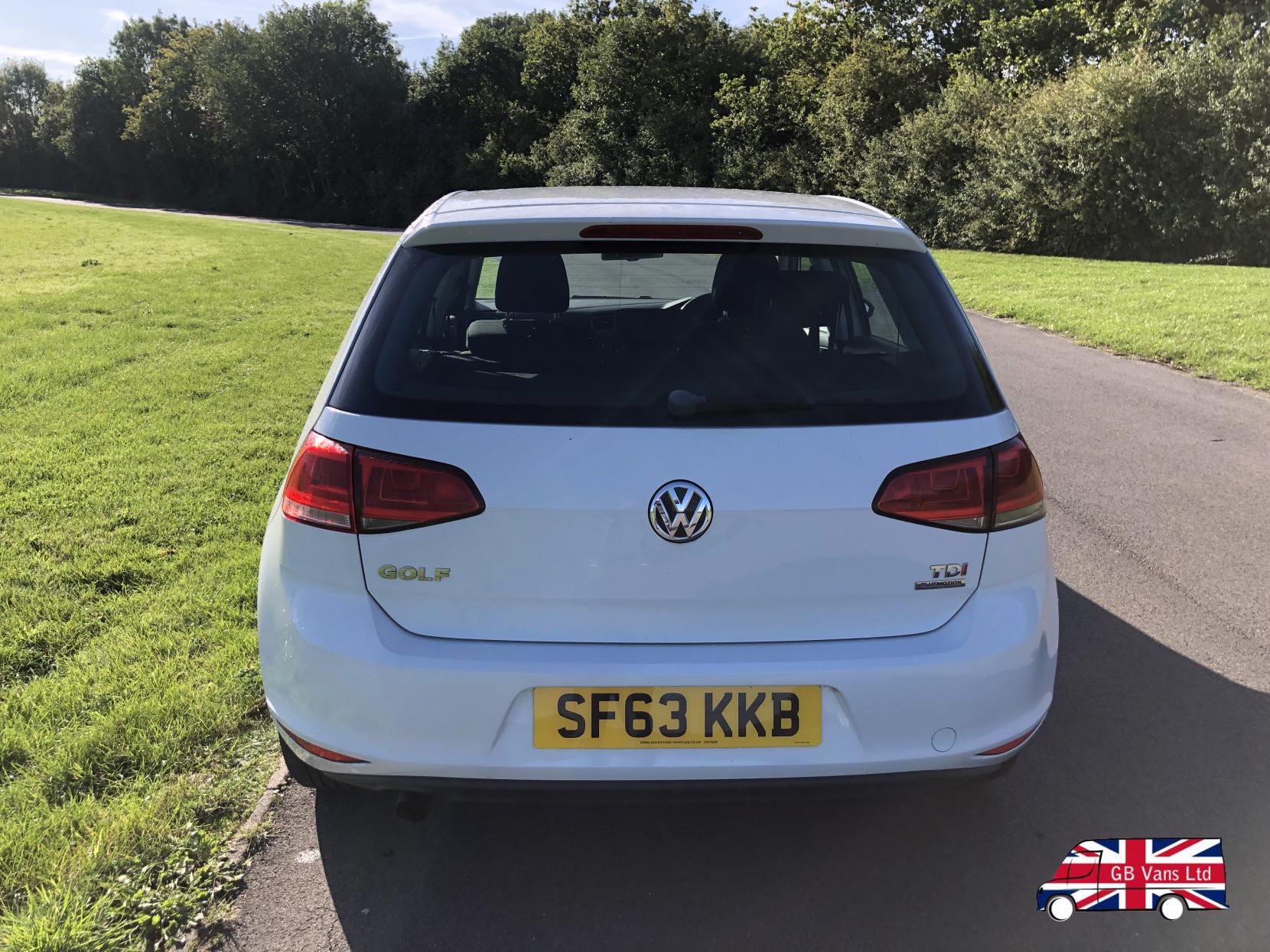 Volkswagen Golf 1.6 TDI BlueMotion Tech SE Hatchback 5dr Diesel Manual Euro 5 (s/s) (105 ps)