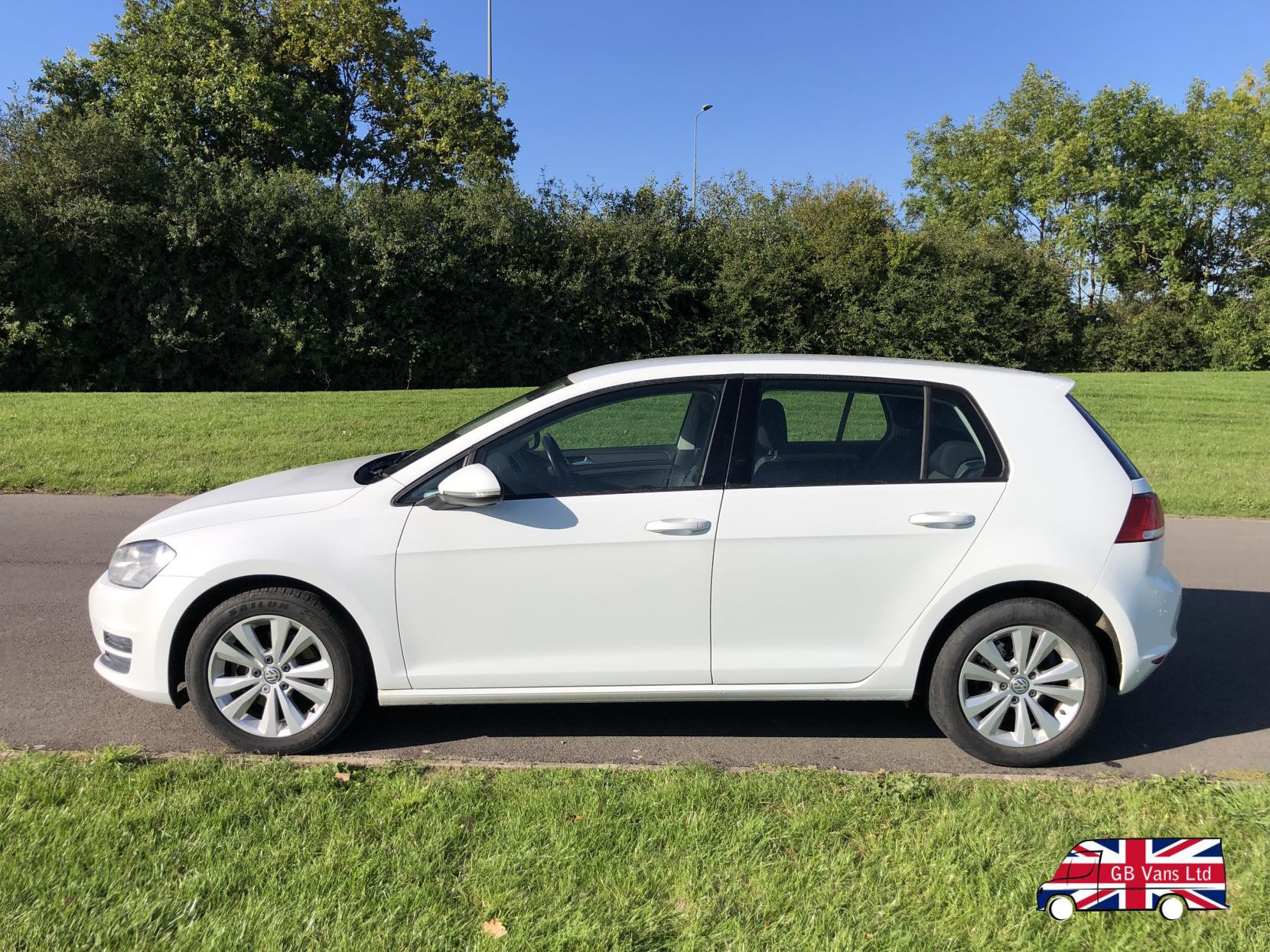 Volkswagen Golf 1.6 TDI BlueMotion Tech SE Hatchback 5dr Diesel Manual Euro 5 (s/s) (105 ps)