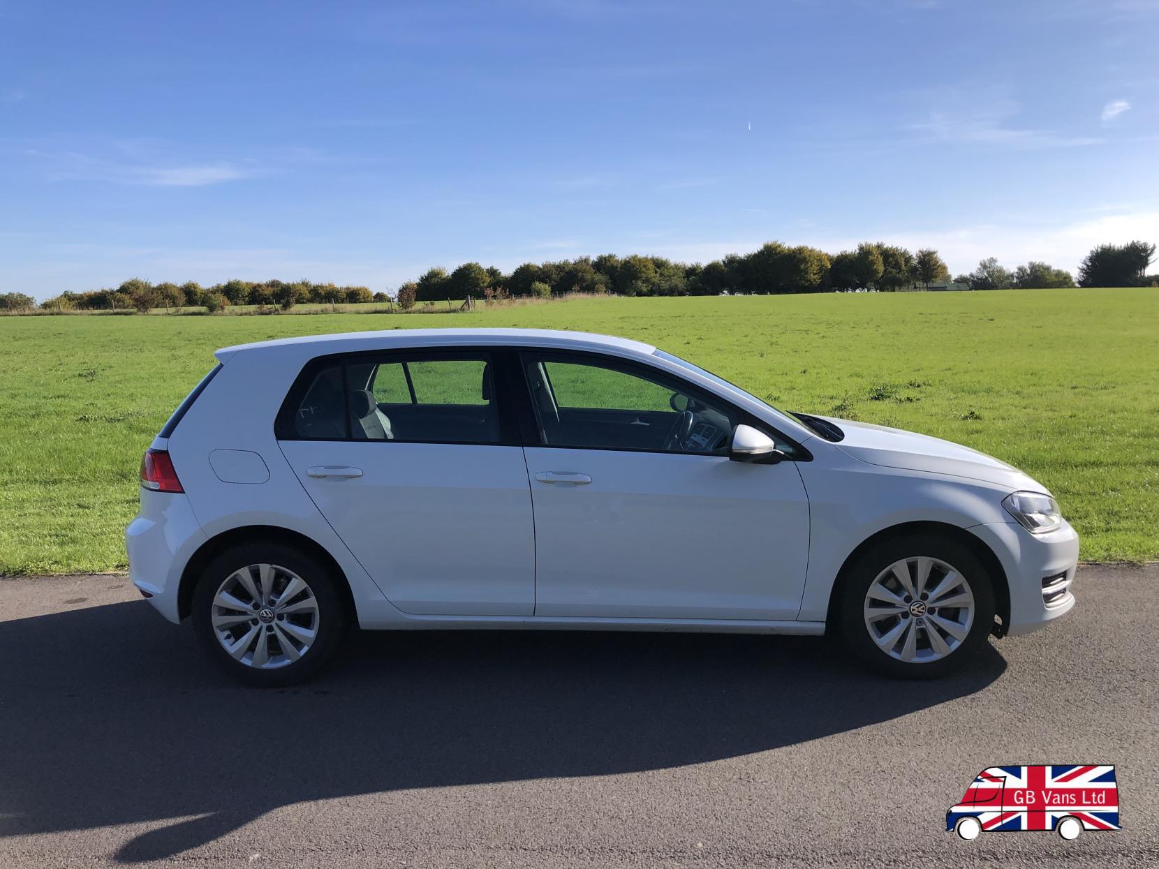 Volkswagen Golf 1.6 TDI BlueMotion Tech SE Hatchback 5dr Diesel Manual Euro 5 (s/s) (105 ps)