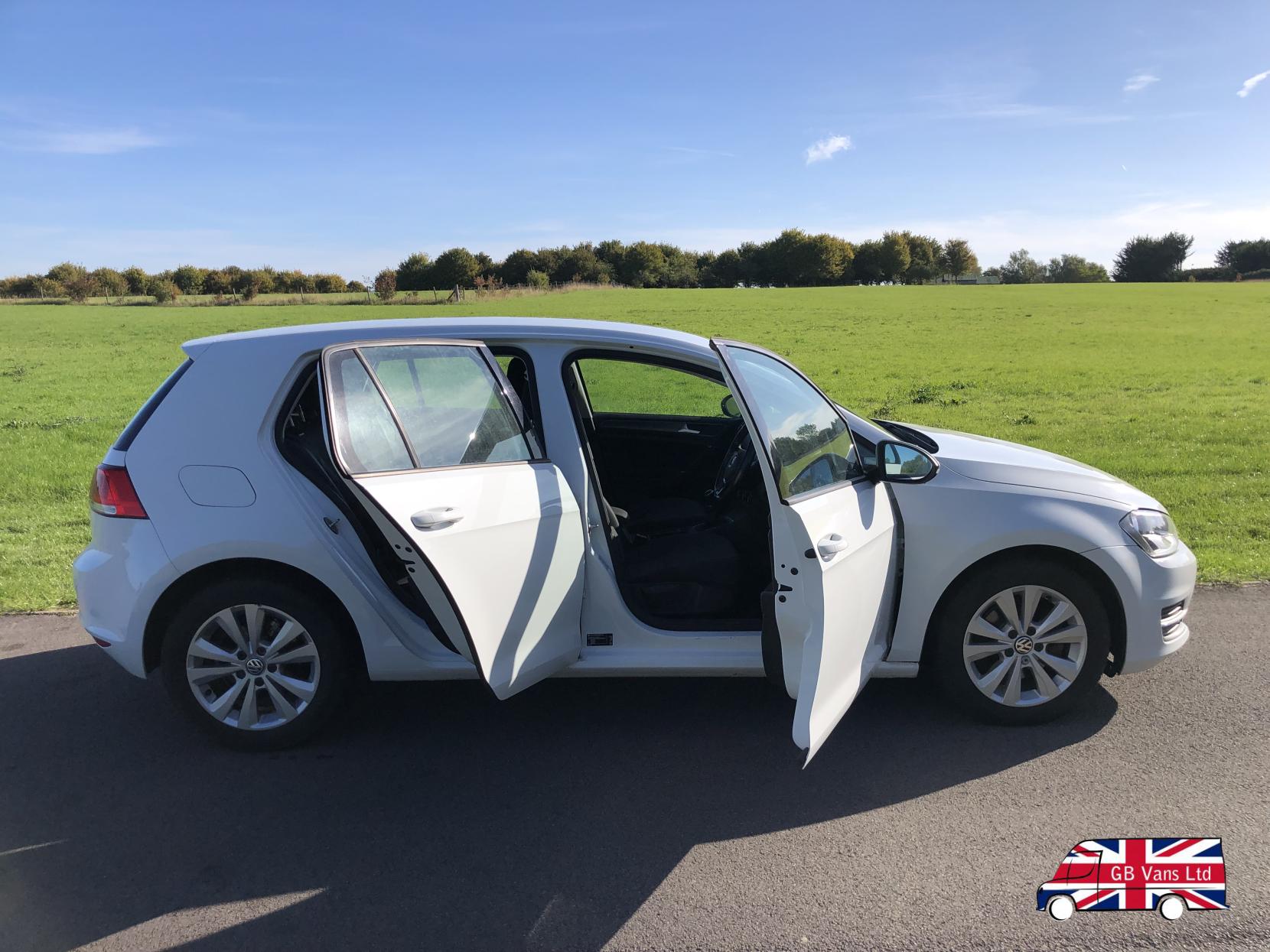 Volkswagen Golf 1.6 TDI BlueMotion Tech SE Hatchback 5dr Diesel Manual Euro 5 (s/s) (105 ps)