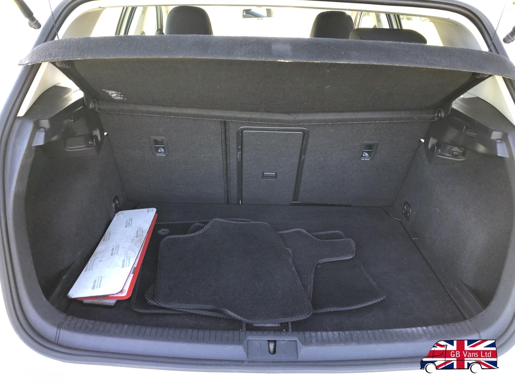 Volkswagen Golf 1.6 TDI BlueMotion Tech SE Hatchback 5dr Diesel Manual Euro 5 (s/s) (105 ps)