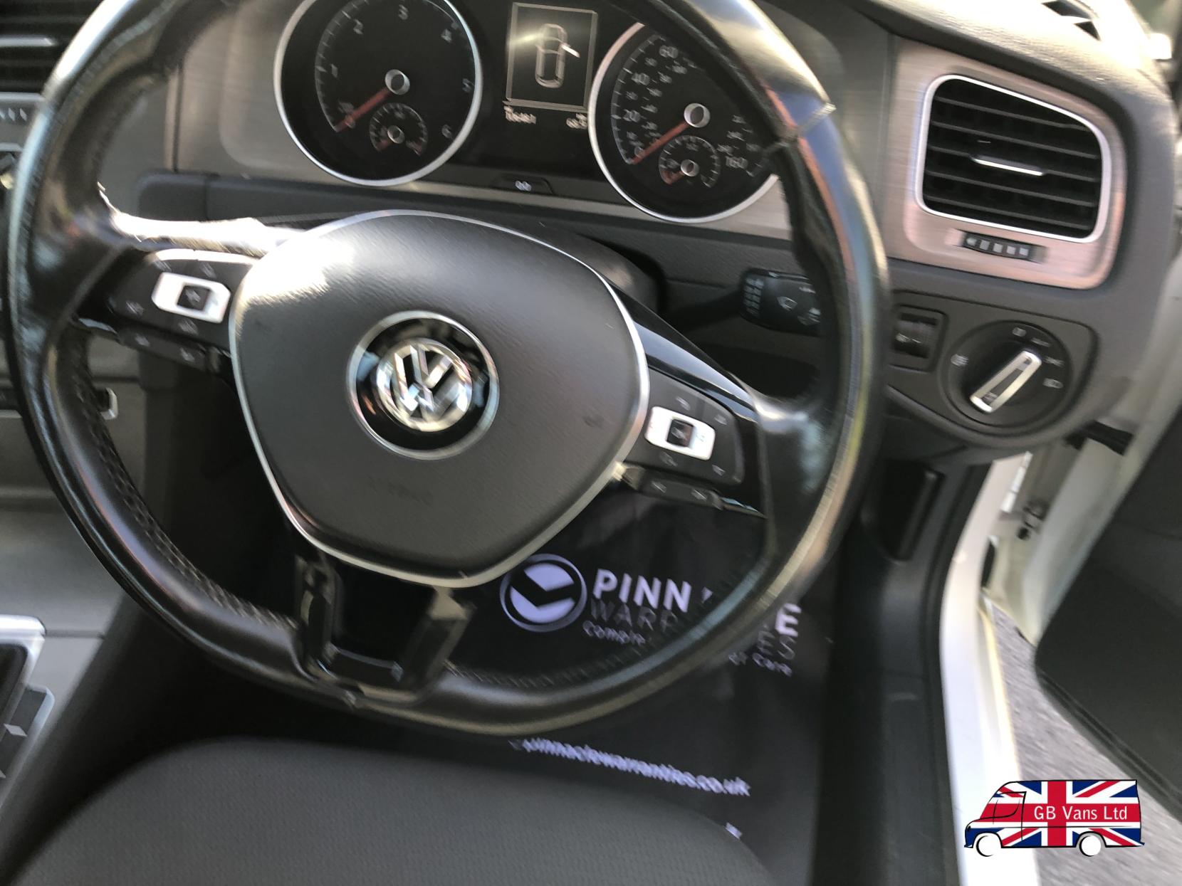 Volkswagen Golf 1.6 TDI BlueMotion Tech SE Hatchback 5dr Diesel Manual Euro 5 (s/s) (105 ps)