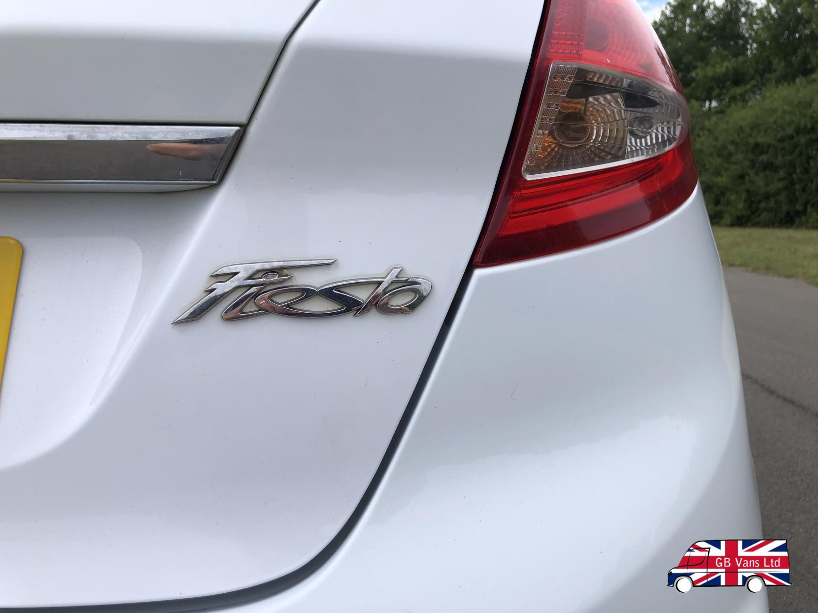 Ford Fiesta 1.25 Zetec Hatchback 5dr Petrol Manual (129 g/km, 81 bhp)
