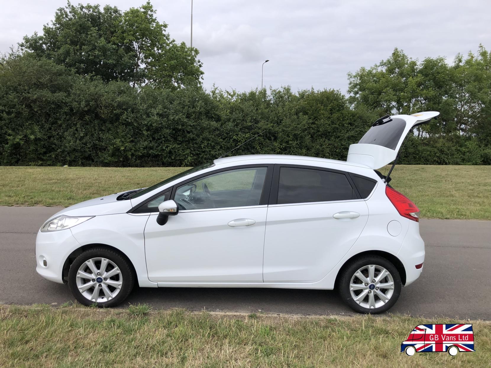 Ford Fiesta 1.25 Zetec Hatchback 5dr Petrol Manual (129 g/km, 81 bhp)