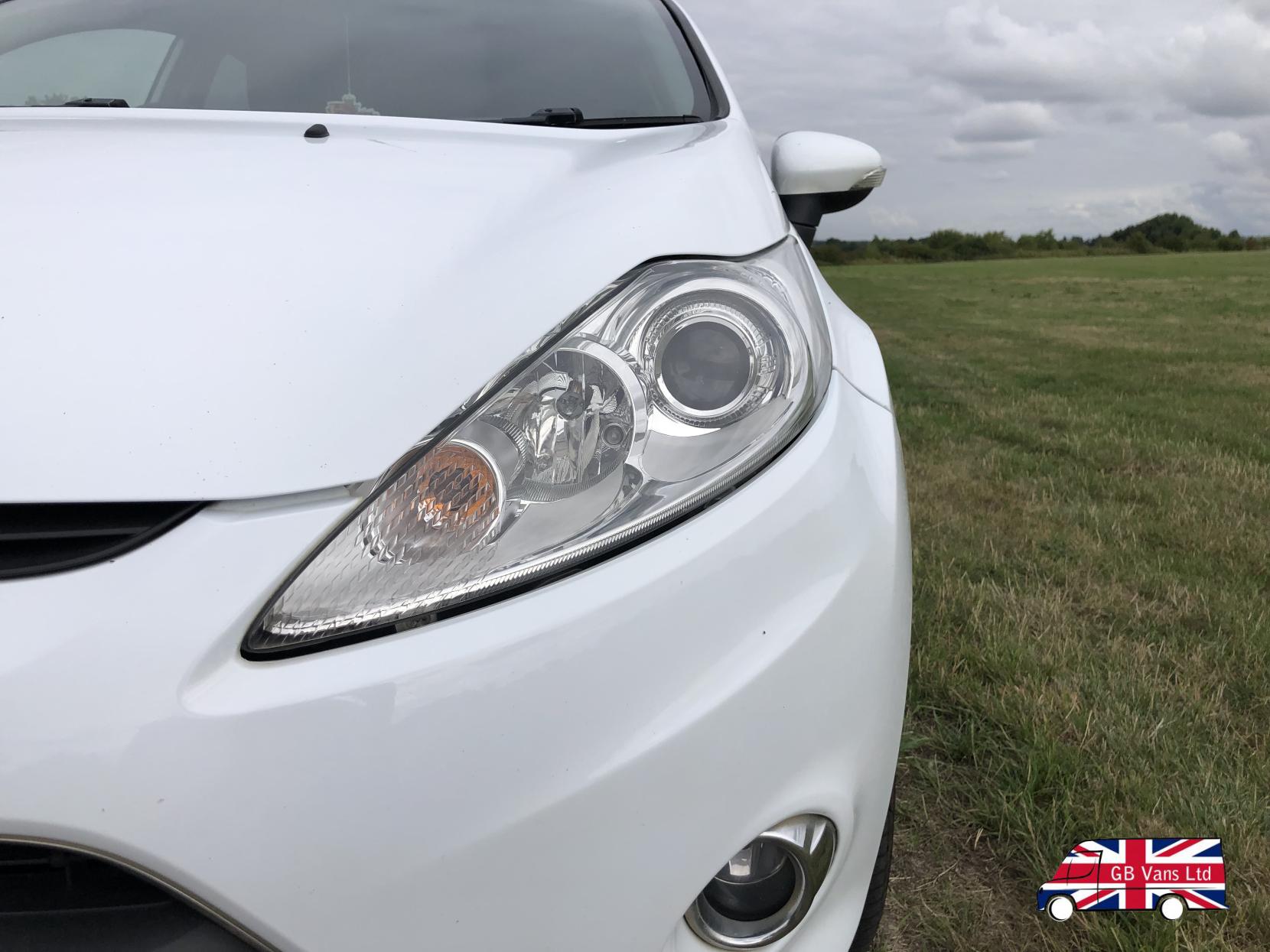 Ford Fiesta 1.25 Zetec Hatchback 5dr Petrol Manual (129 g/km, 81 bhp)