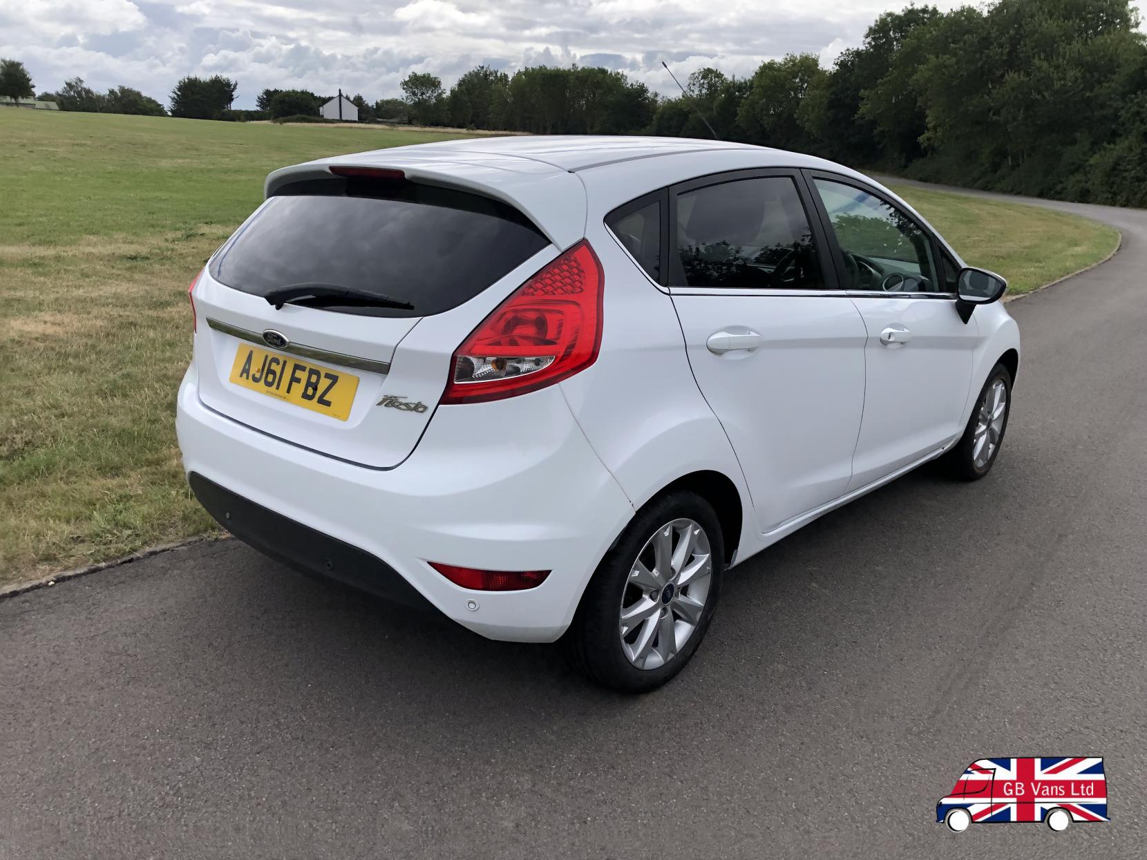 Ford Fiesta 1.25 Zetec Hatchback 5dr Petrol Manual (129 g/km, 81 bhp)