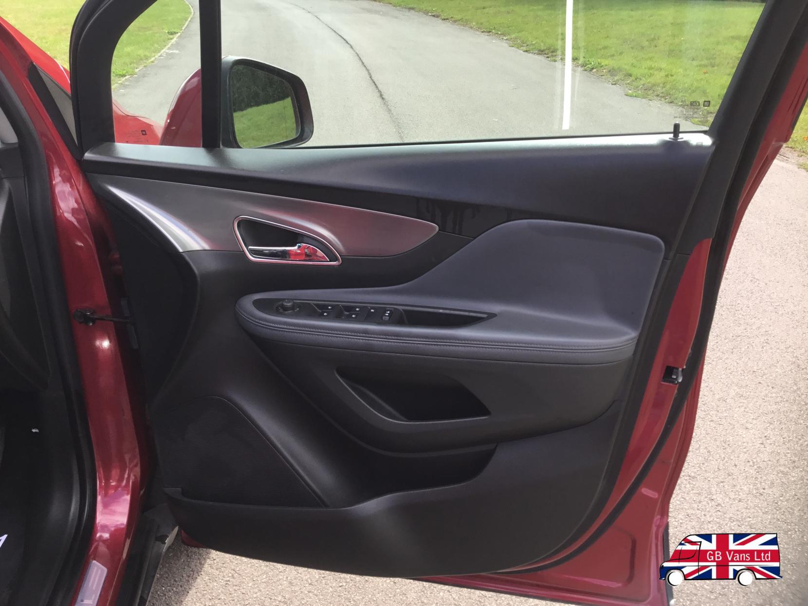 Vauxhall Mokka 1.6 SE SUV 5dr Petrol Manual 2WD Euro 5 (s/s) (115 ps)