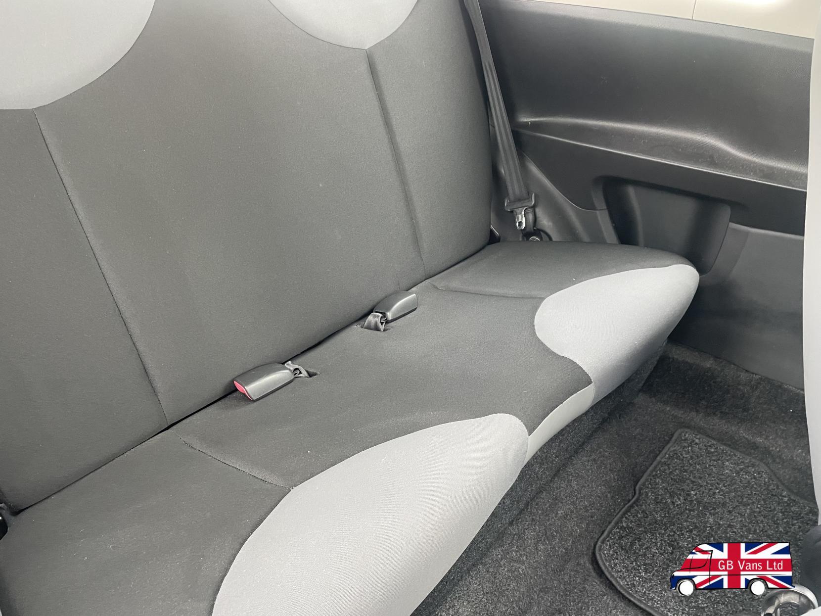 Citroen C1 1.0i VT Hatchback 3dr Petrol Manual Euro 5 (68 ps)