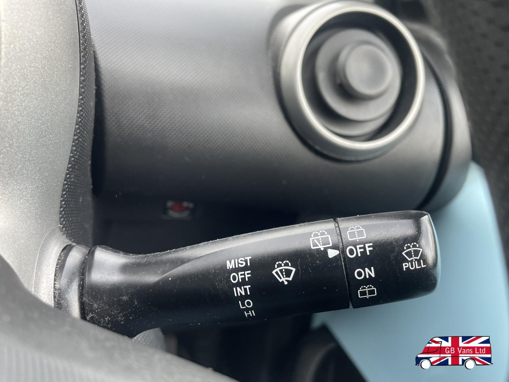 Citroen C1 1.0i VT Hatchback 3dr Petrol Manual Euro 5 (68 ps)