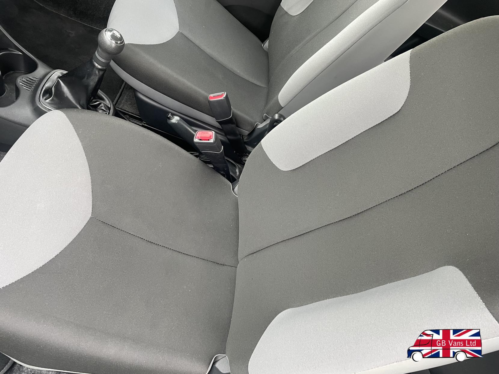 Citroen C1 1.0i VT Hatchback 3dr Petrol Manual Euro 5 (68 ps)