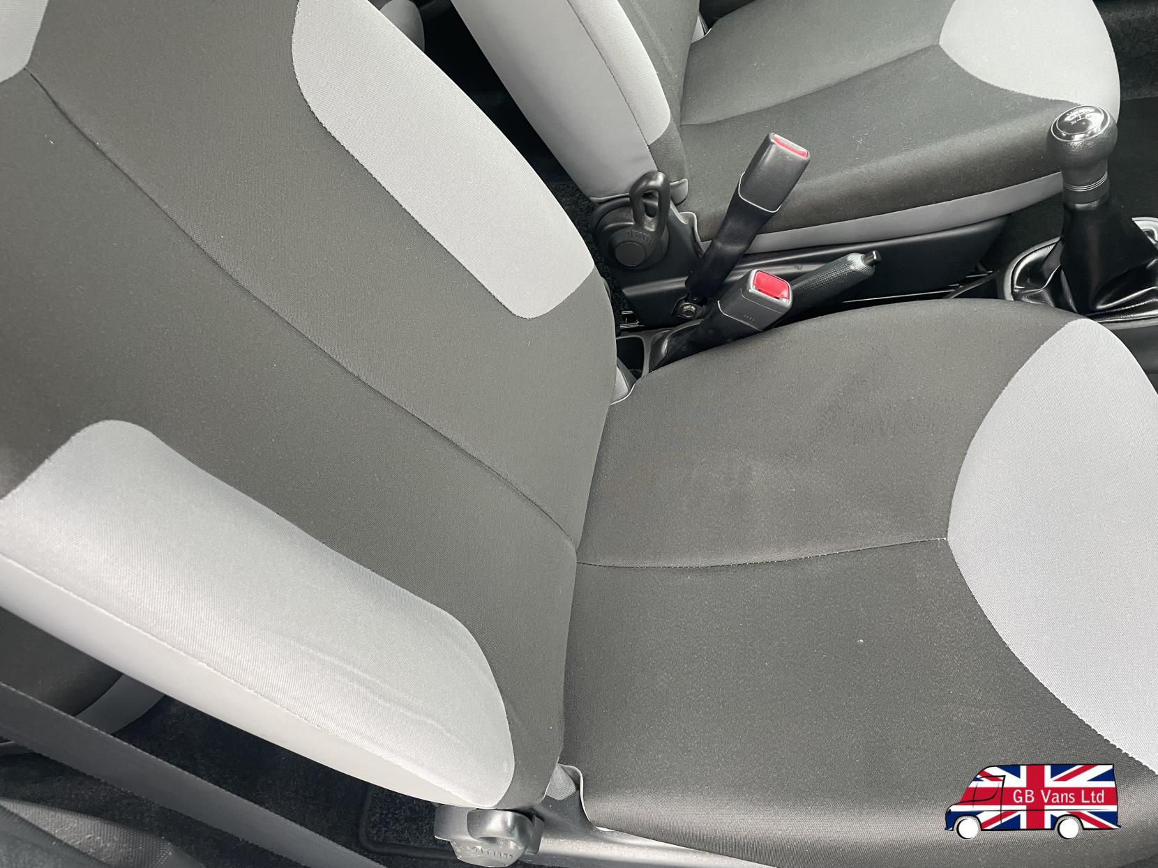 Citroen C1 1.0i VT Hatchback 3dr Petrol Manual Euro 5 (68 ps)