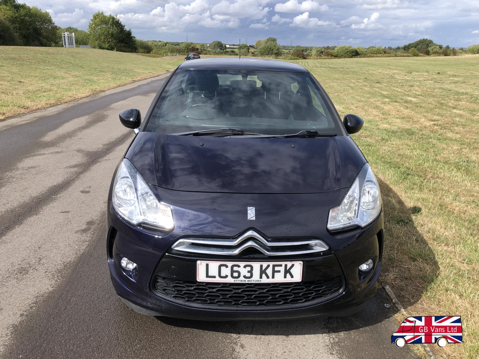 Citroen DS3 1.2 VTi DSign Hatchback 3dr Petrol Manual Euro 5 (82 ps)