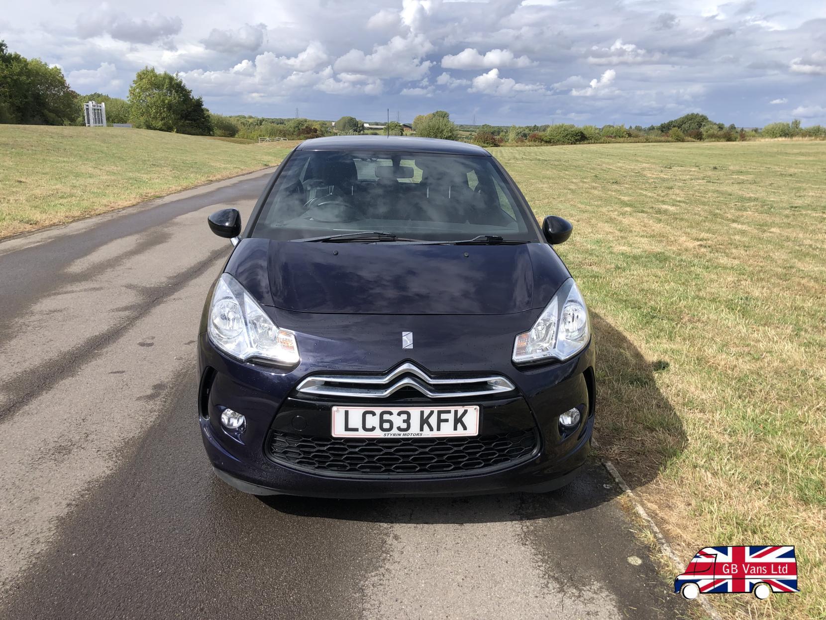 Citroen DS3 1.2 VTi DSign Hatchback 3dr Petrol Manual Euro 5 (82 ps)