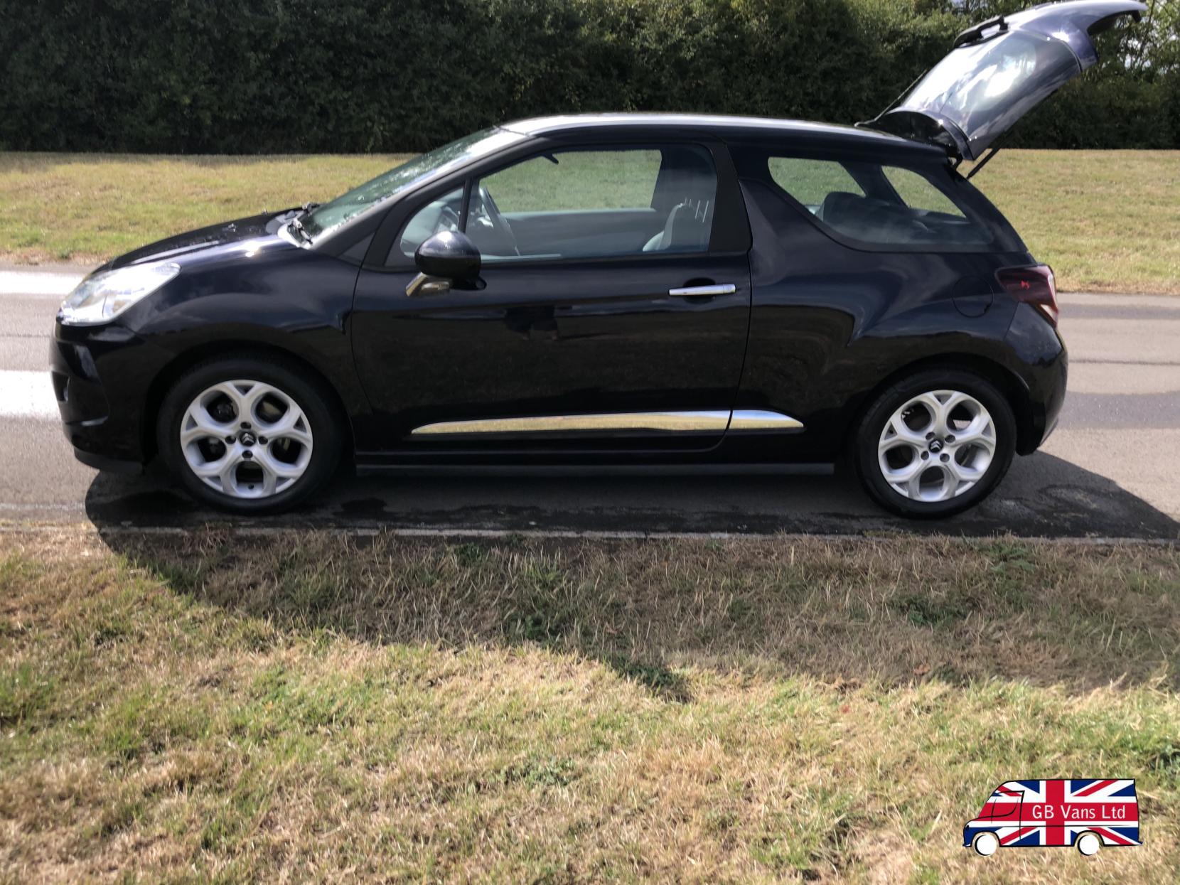 Citroen DS3 1.2 VTi DSign Hatchback 3dr Petrol Manual Euro 5 (82 ps)