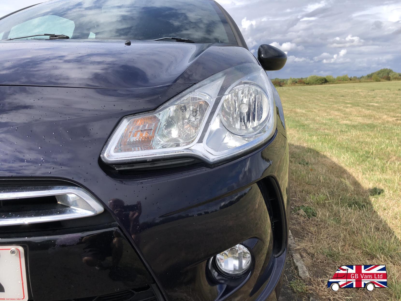 Citroen DS3 1.2 VTi DSign Hatchback 3dr Petrol Manual Euro 5 (82 ps)