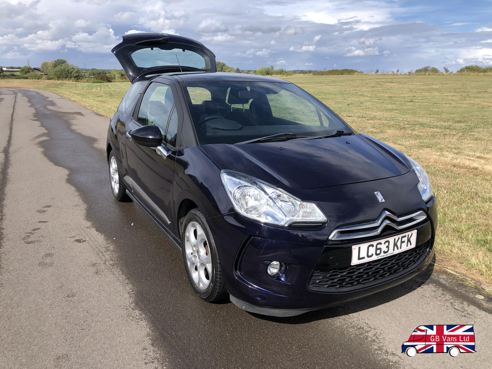 Citroen DS3 1.2 VTi DSign Hatchback 3dr Petrol Manual Euro 5 (82 ps)