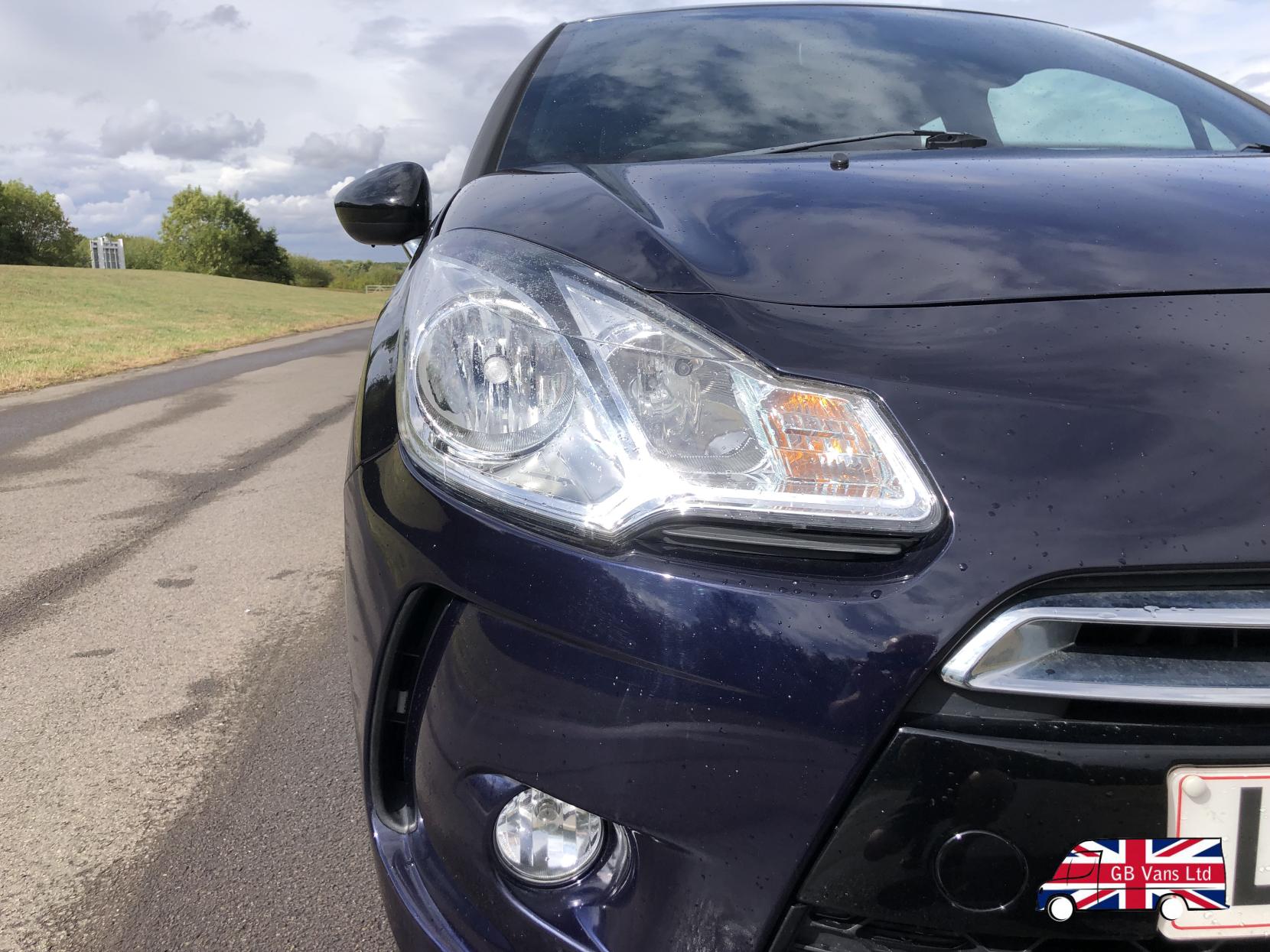 Citroen DS3 1.2 VTi DSign Hatchback 3dr Petrol Manual Euro 5 (82 ps)