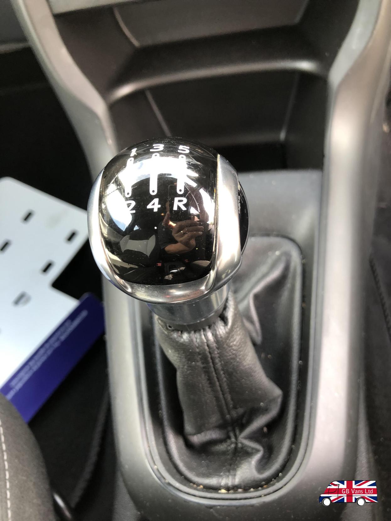 Citroen DS3 1.2 VTi DSign Hatchback 3dr Petrol Manual Euro 5 (82 ps)